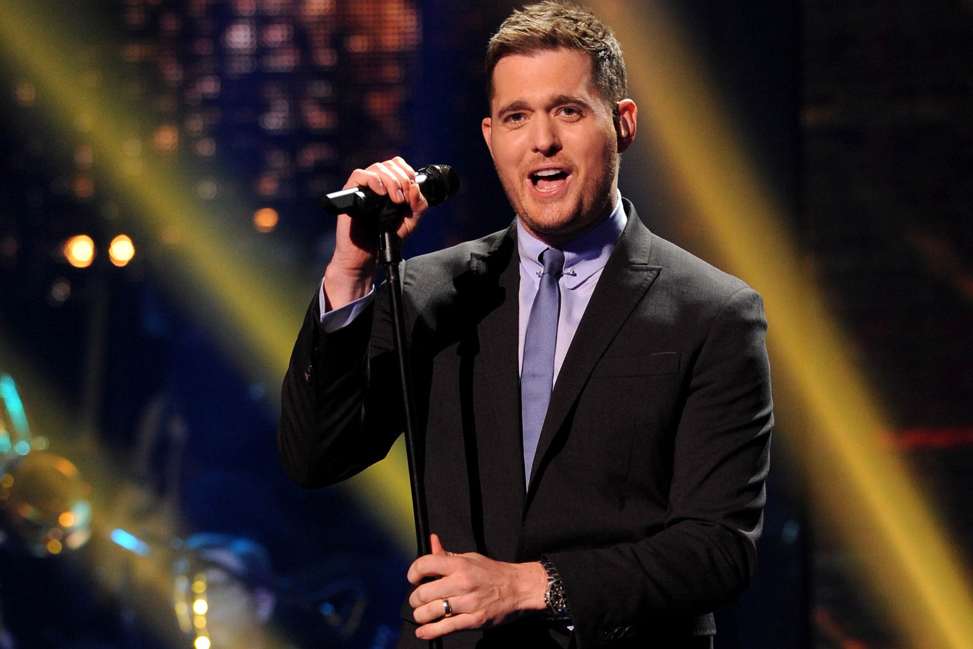 Michael Buble music, First tour, Son's cancer diagnosis, 2000x1340 HD Desktop