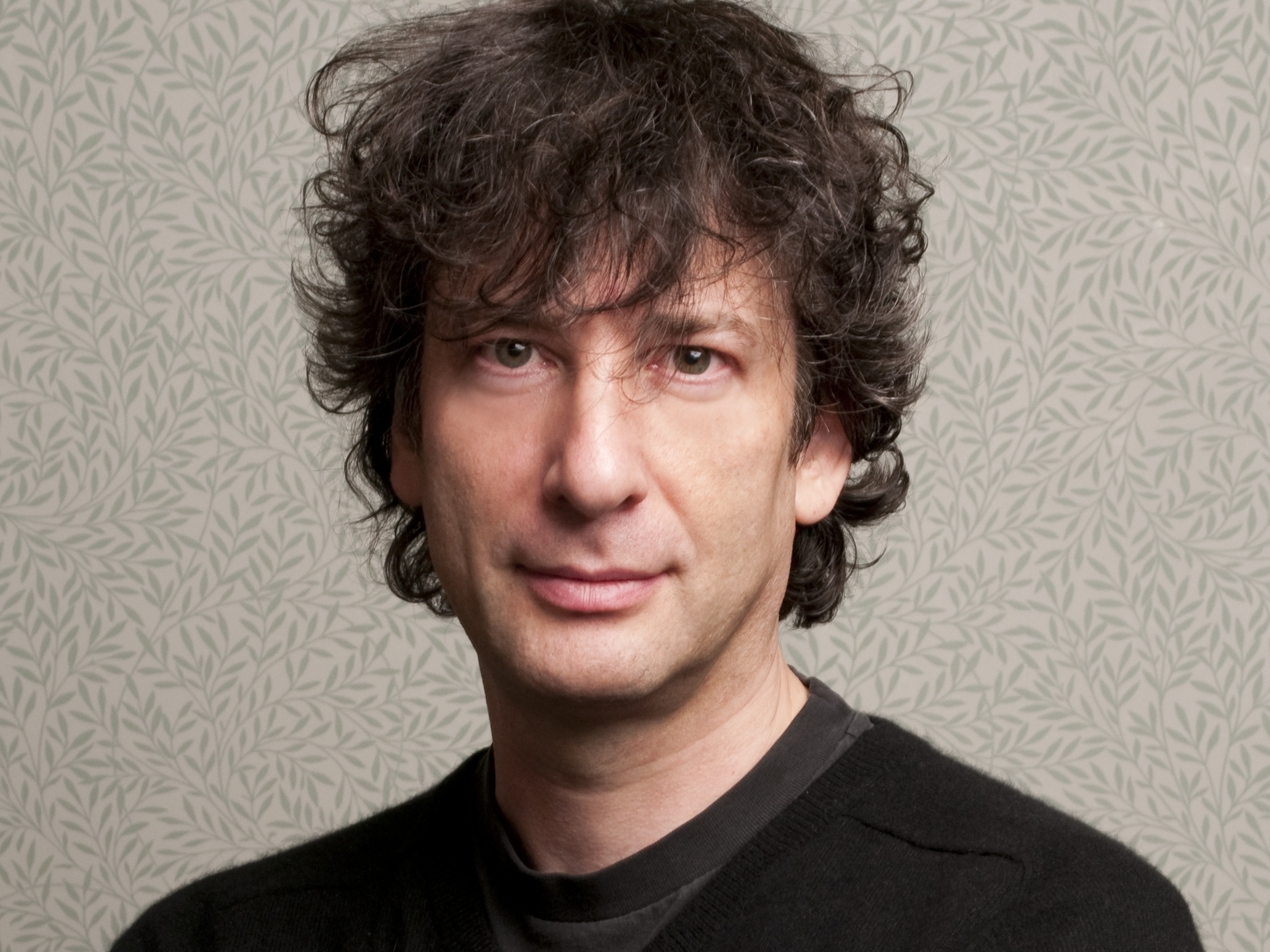 Neil Gaiman interview, Sandman series, Comic book storytelling, Art of comics, 2090x1570 HD Desktop