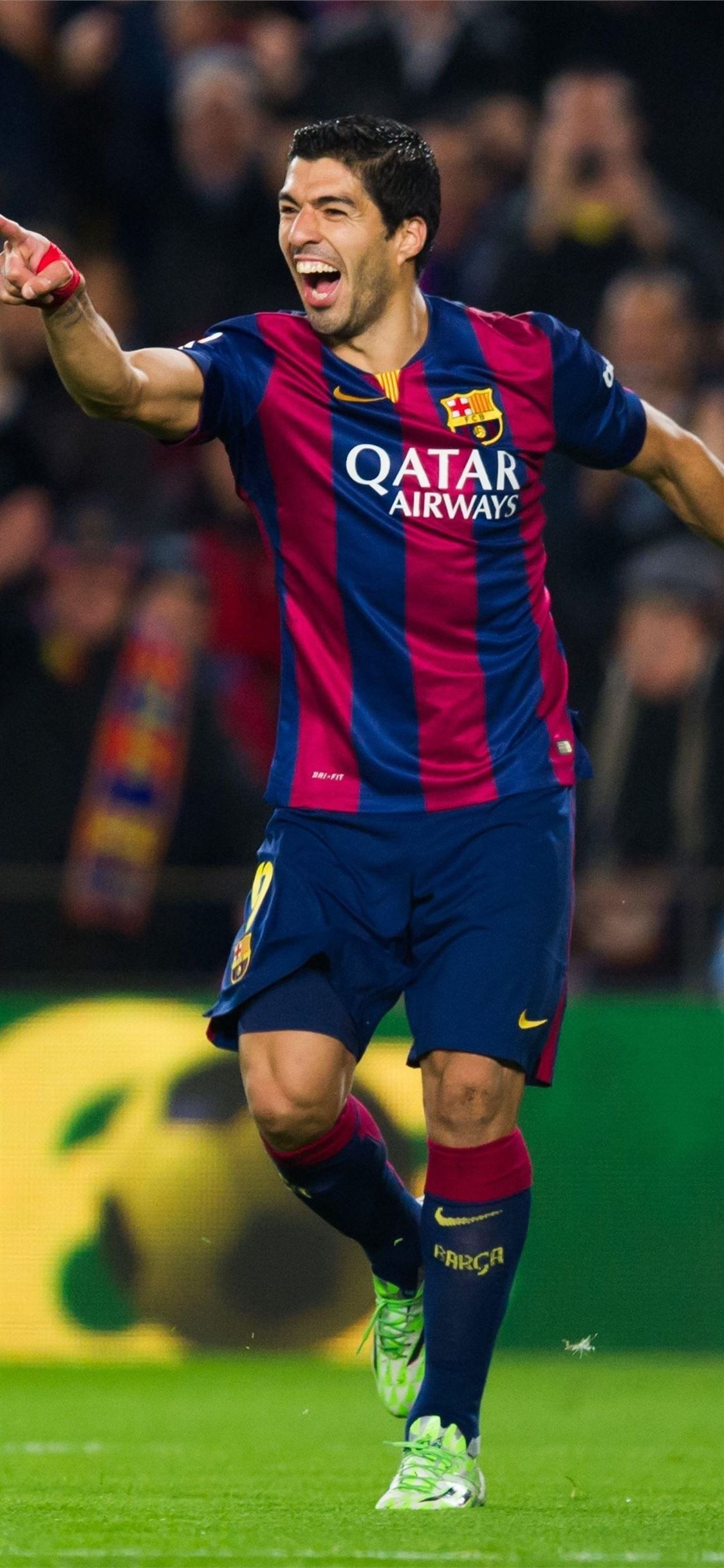 Luis Suarez, iPhone X wallpaper, Sports icon, Football player, 1130x2440 HD Phone