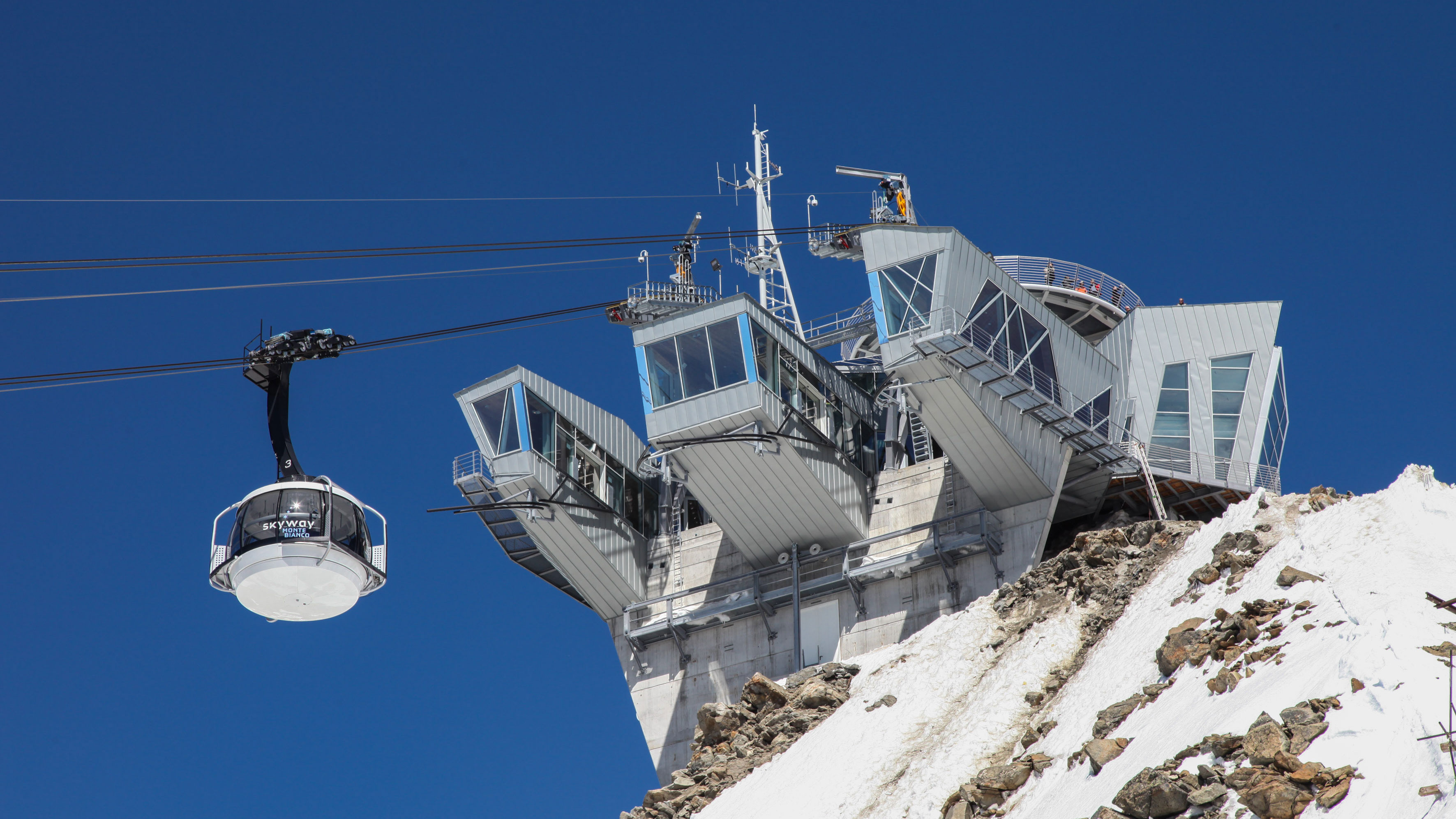 Monte Bianco, Ski Lift Wallpaper, 3550x2000 HD Desktop