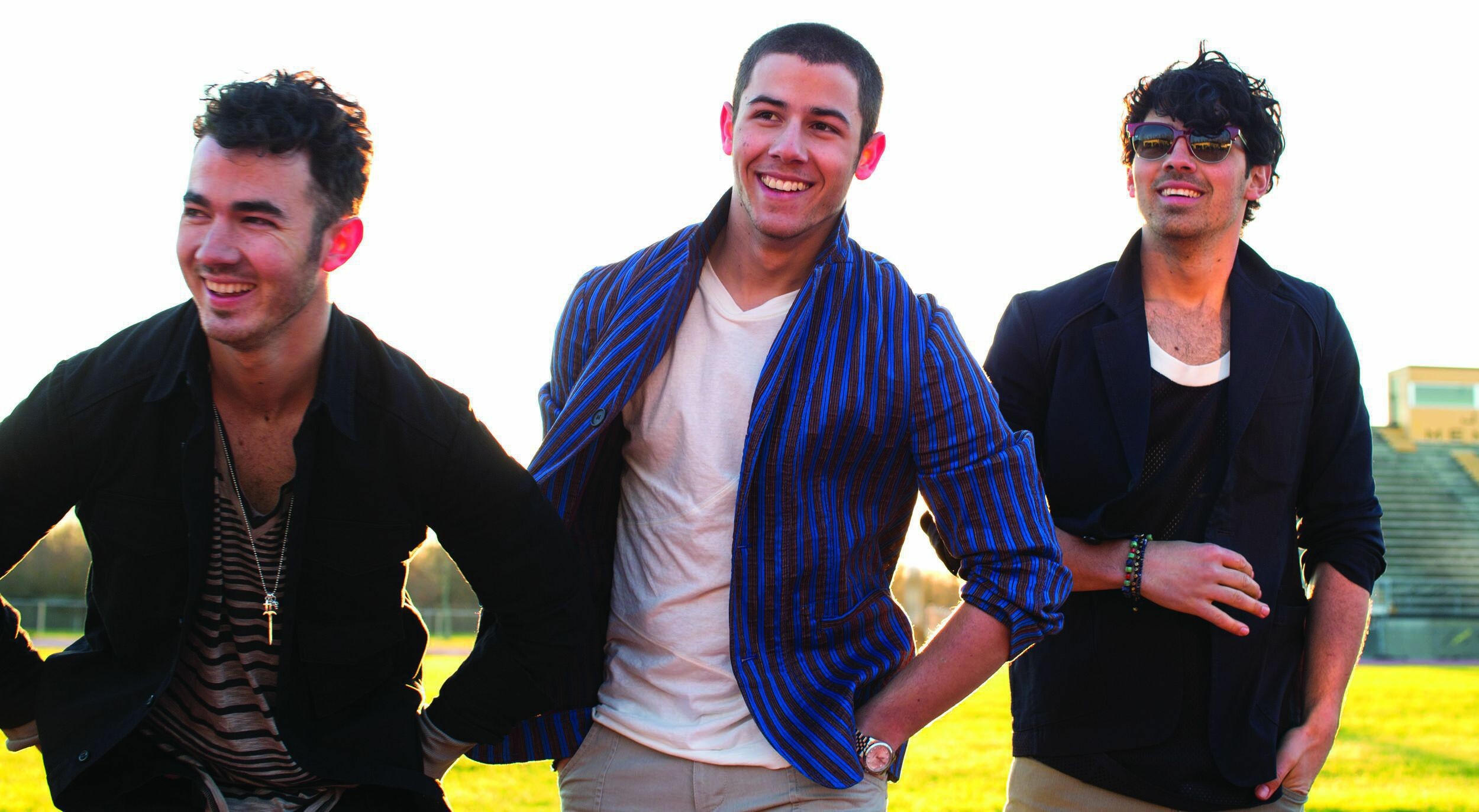 Jonas Brothers in HD, Vibrant wallpaper, Music visuals, High-quality images, 2500x1380 HD Desktop