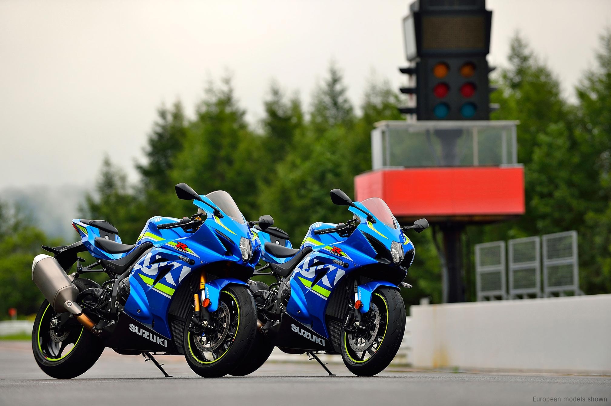 Race Track, Suzuki GSX-R1000 Wallpaper, 2020x1350 HD Desktop