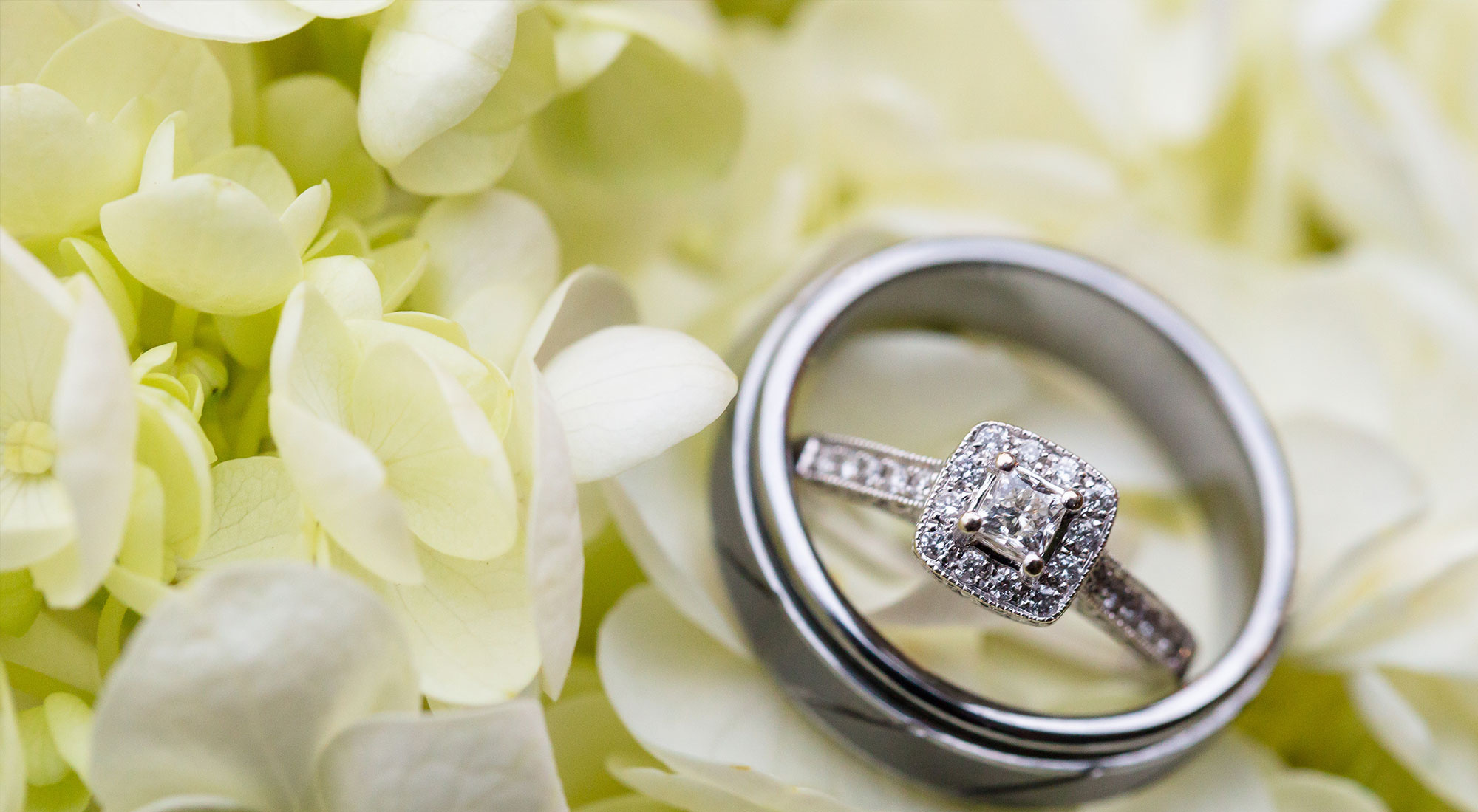 Classic style jewelry, Timeless designs, Elegant pieces, Sophisticated accessories, 2000x1100 HD Desktop