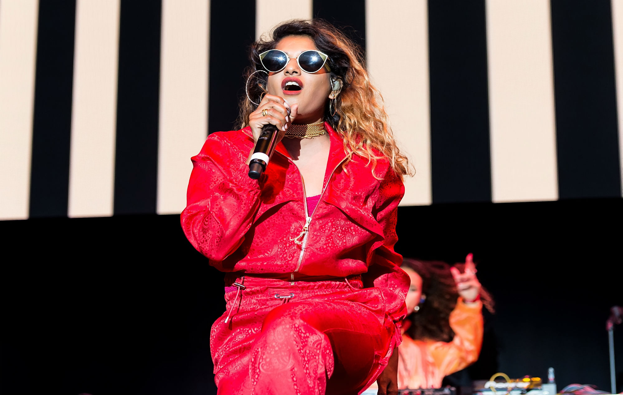says she's quitting music for now, blaming censorship: 2000x1270