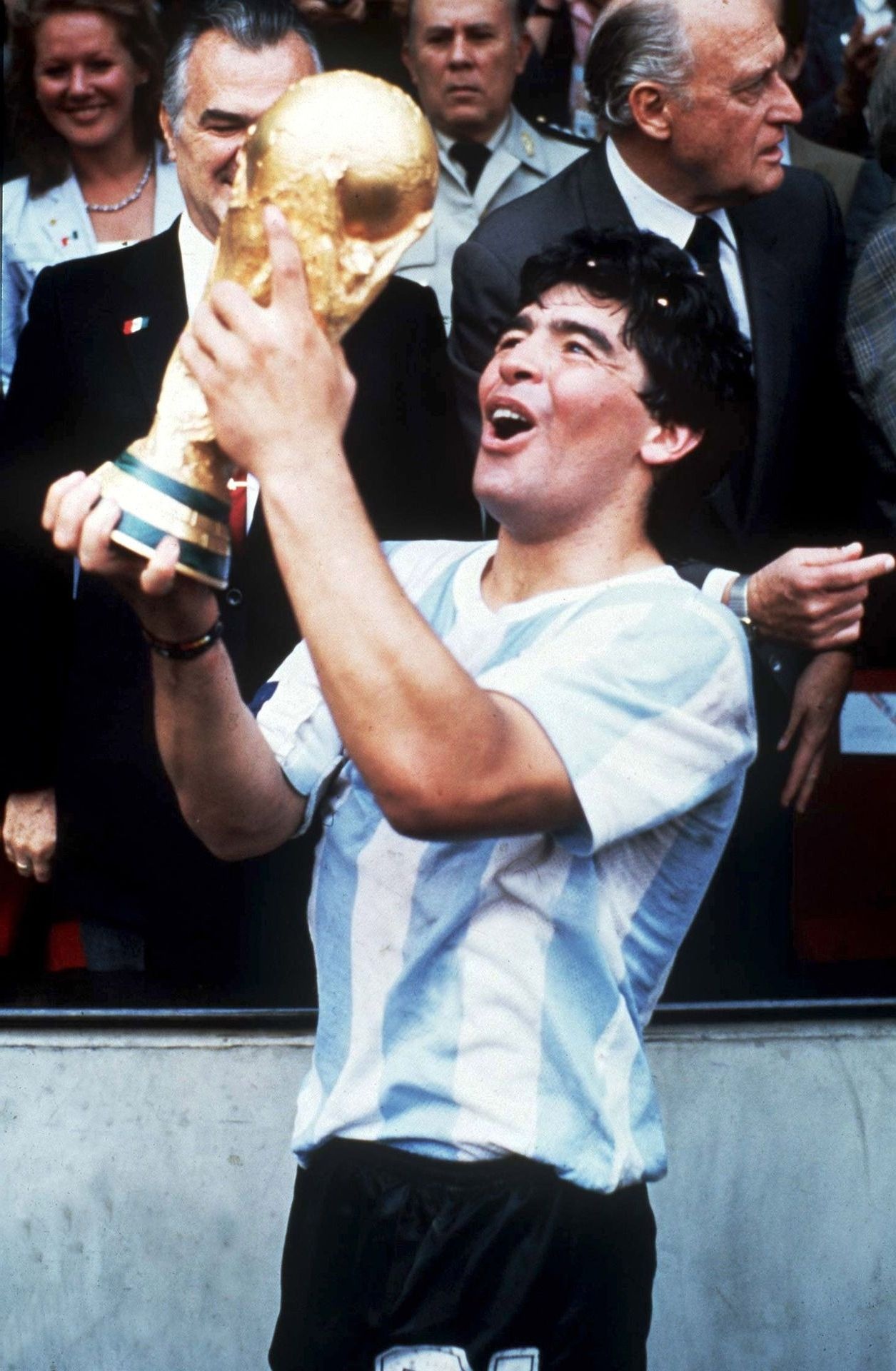 Diego Maradona, Iconic wallpaper, Sun-kissed legend, Argentina's pride, 1260x1920 HD Phone