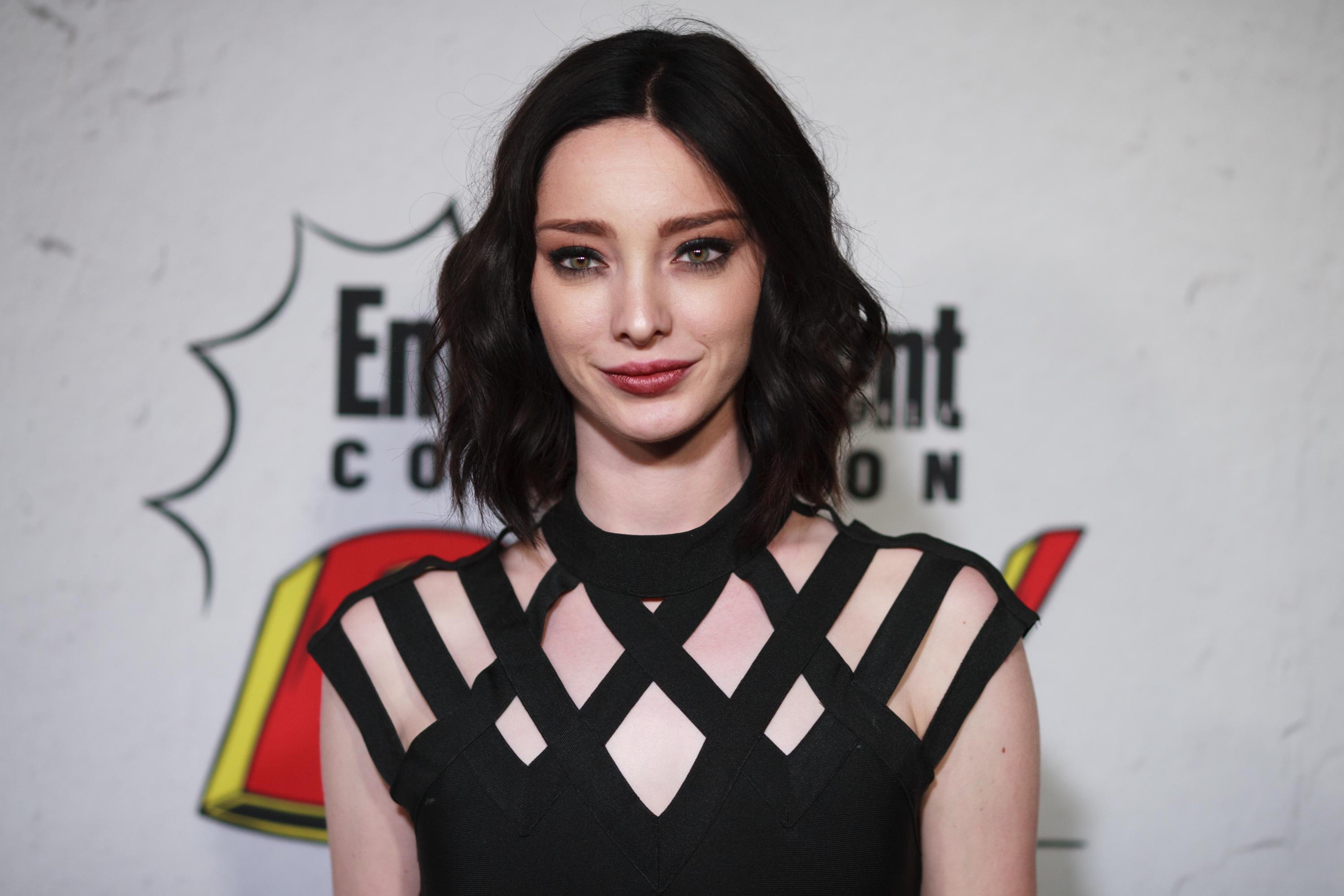 Comic-Con 2017, Emma Dumont Wallpaper, 3000x2000 HD Desktop