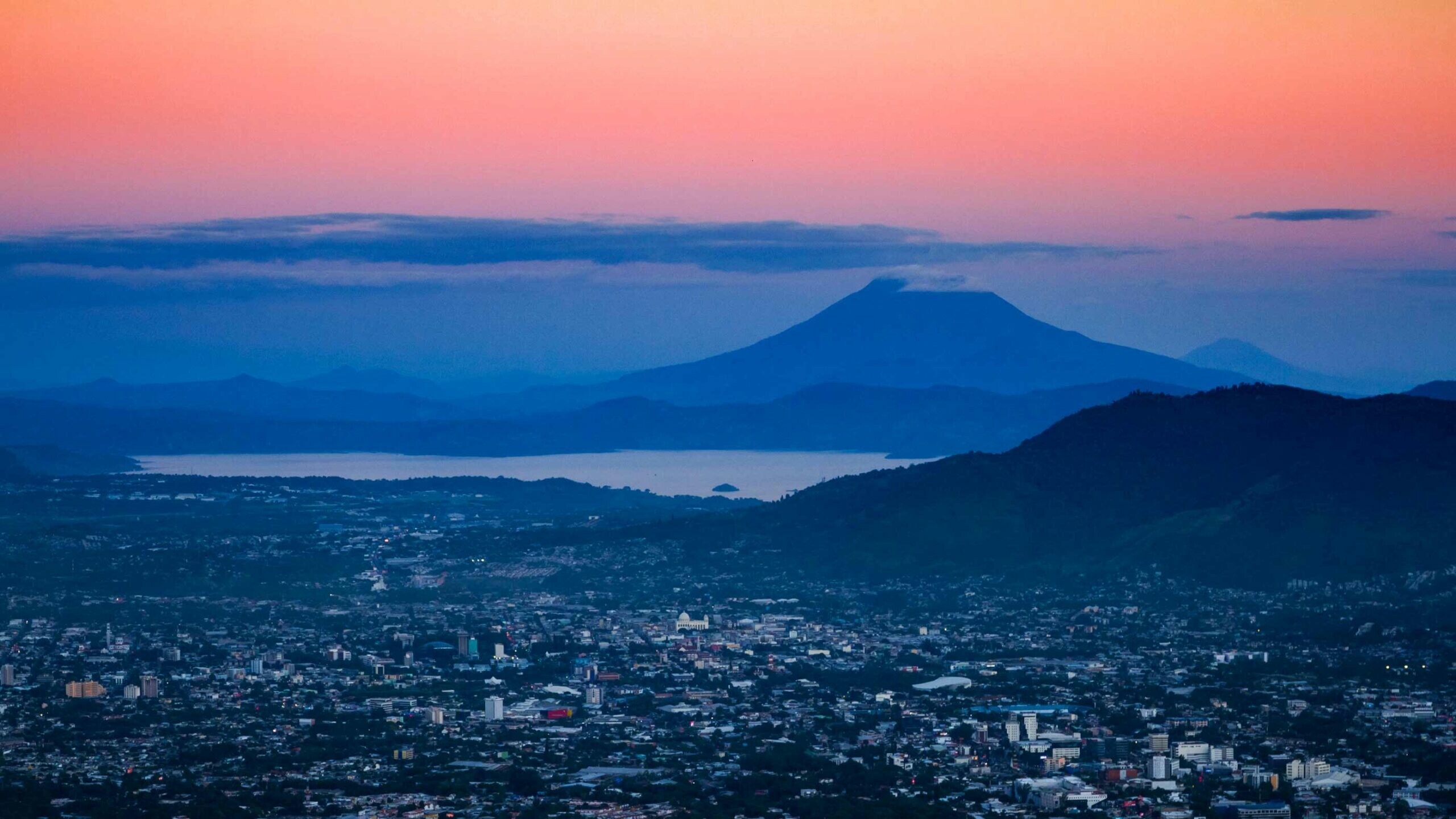El Salvador, Best areas, San Salvador, Top districts, 2560x1440 HD Desktop