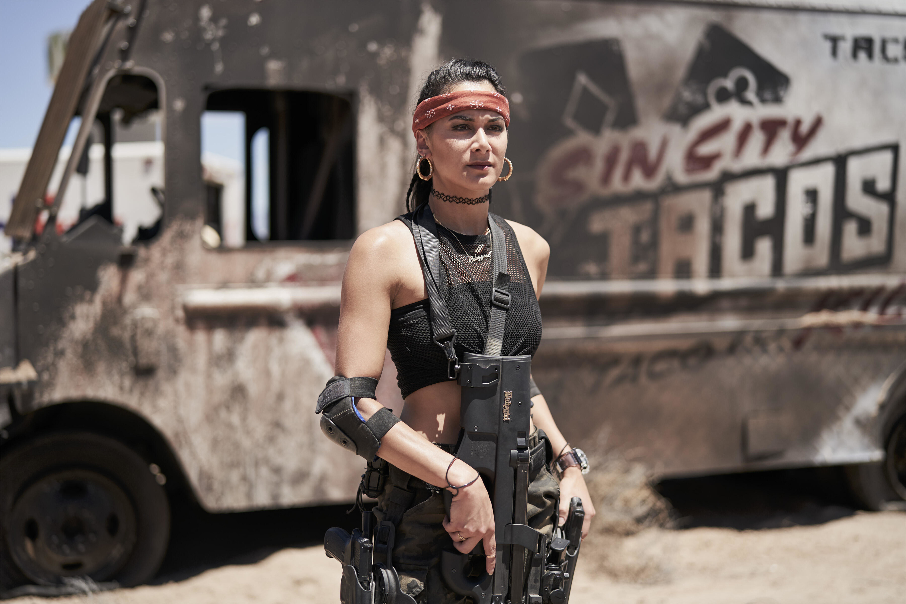 Army of the Dead, Samantha Jo as Chambers, Dynamic character, Memorable performance, 3000x2000 HD Desktop