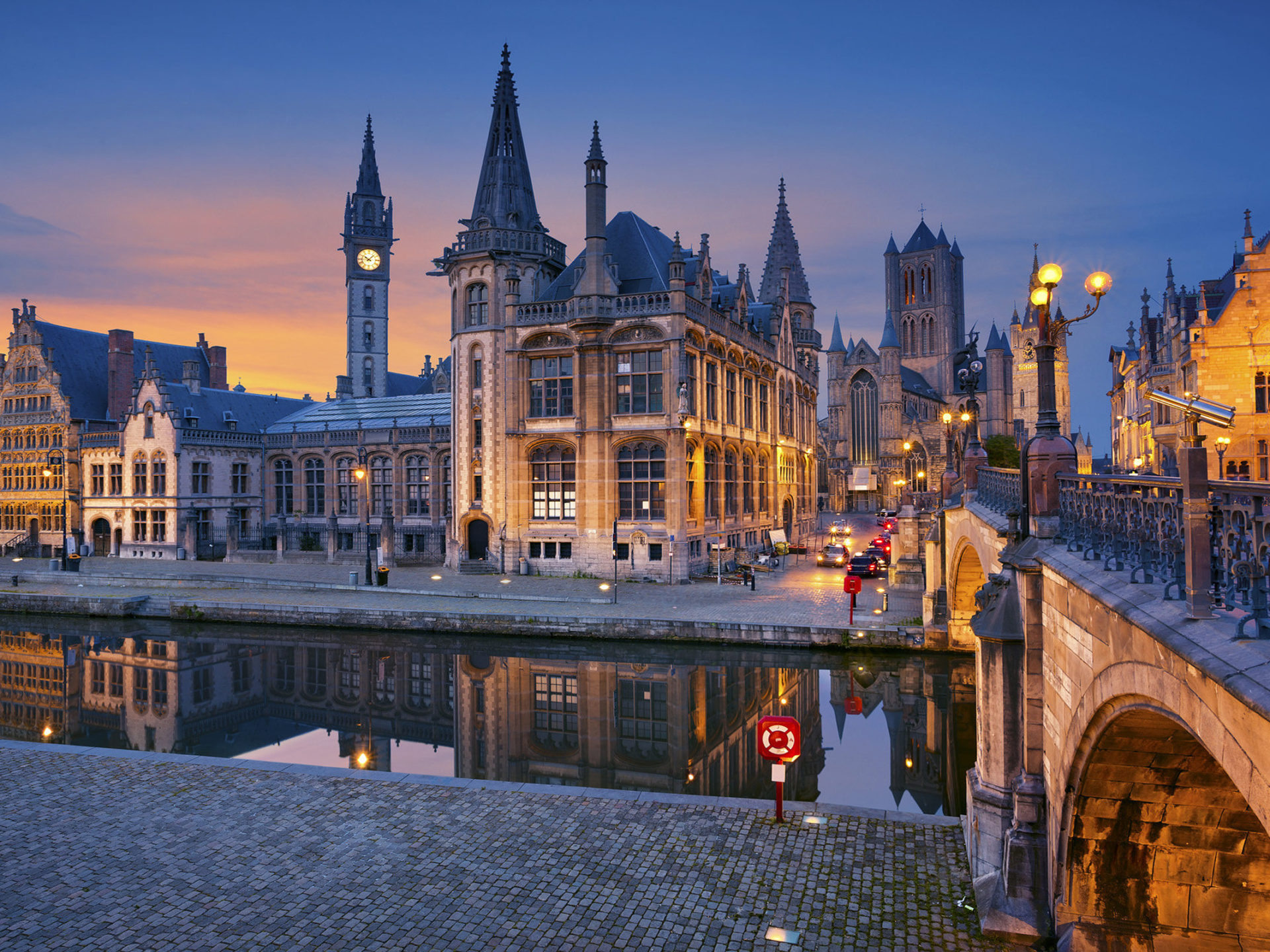 Korenmarkt Square, Belgium Wallpaper, 1920x1440 HD Desktop