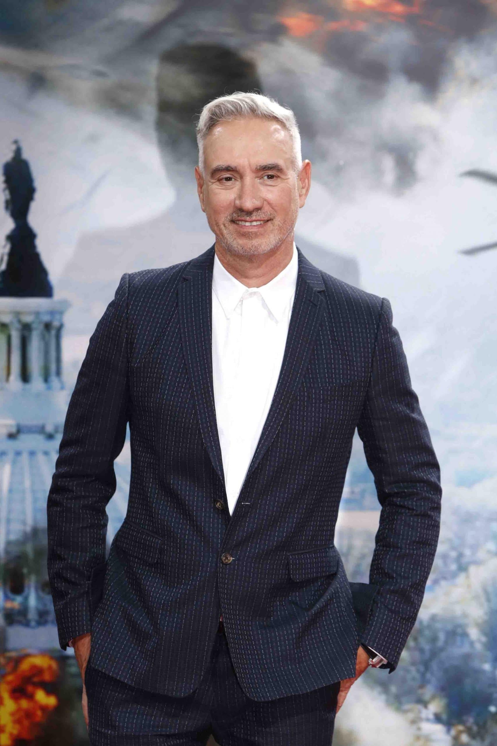 Roland Emmerich: drehstart fr neuen, 1710x2560 HD Phone