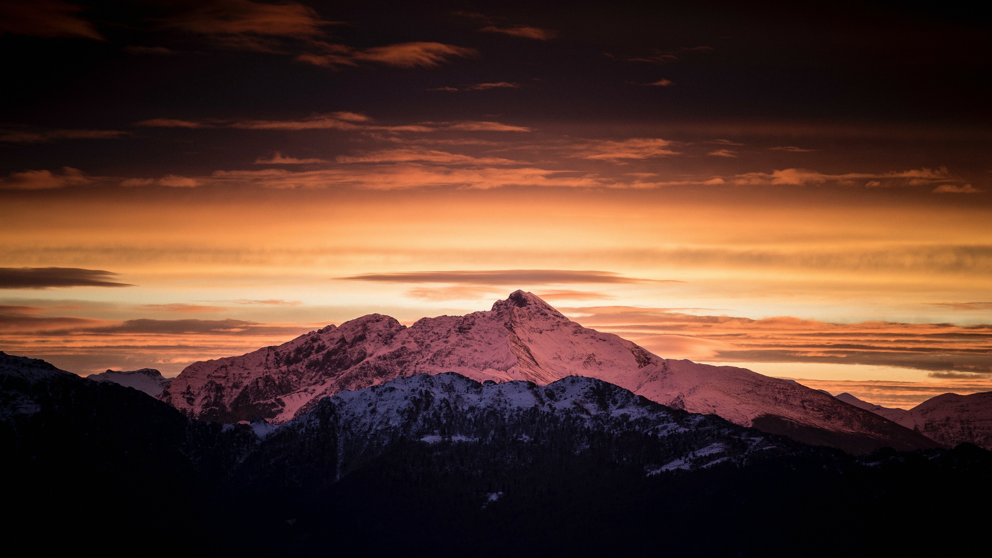 Dawn over the mountains, Cloud-laden skies, Nature's awakening, Breathtaking views, 3840x2160 4K Desktop