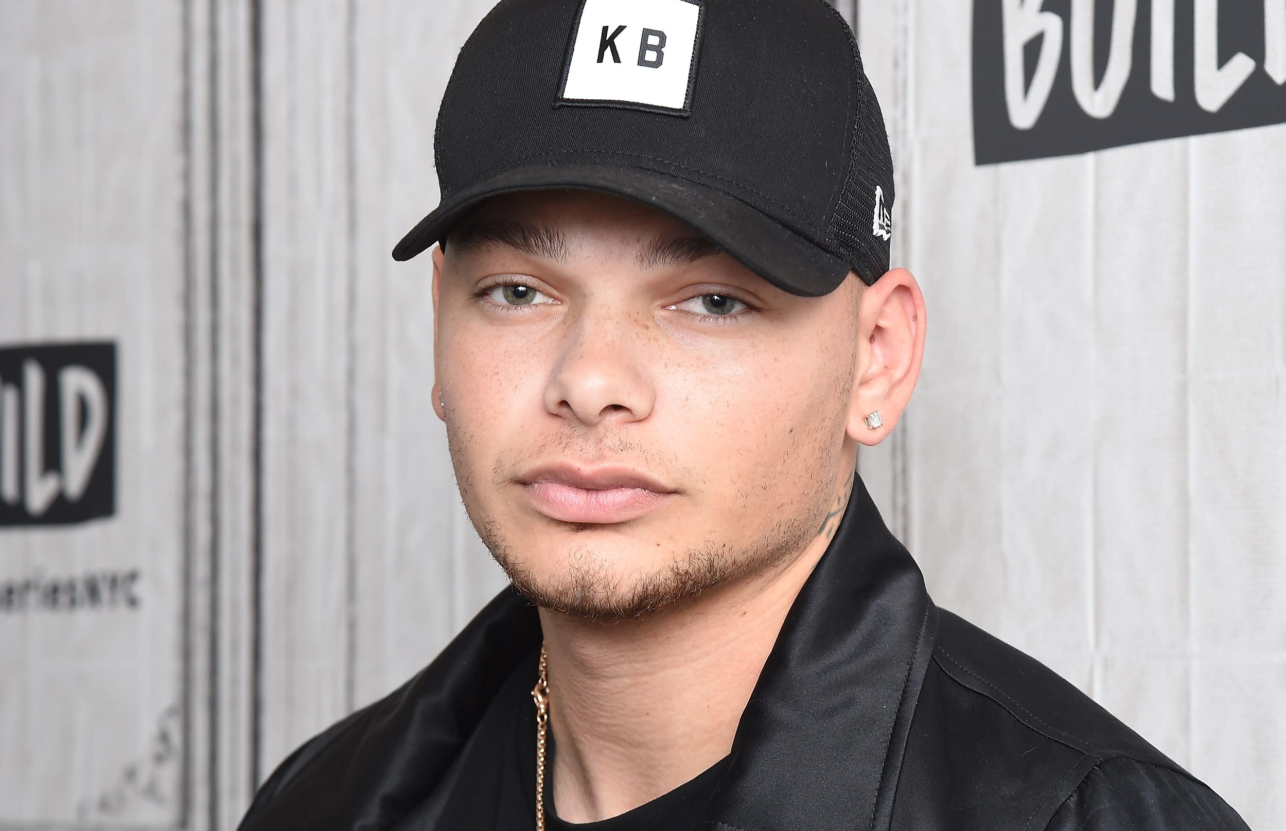 Kane Brown, Poor thang, Biracial country singer, 2500x1620 HD Desktop