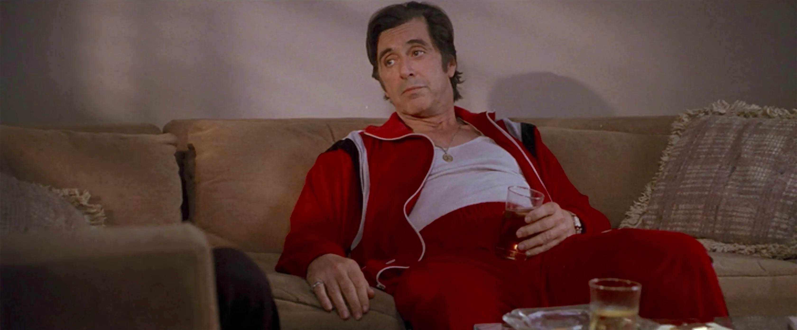 Donnie Brasco (Movies), Pacino's Red Christmas Tracksuit, BAMF Style, 3360x1400 Dual Screen Desktop