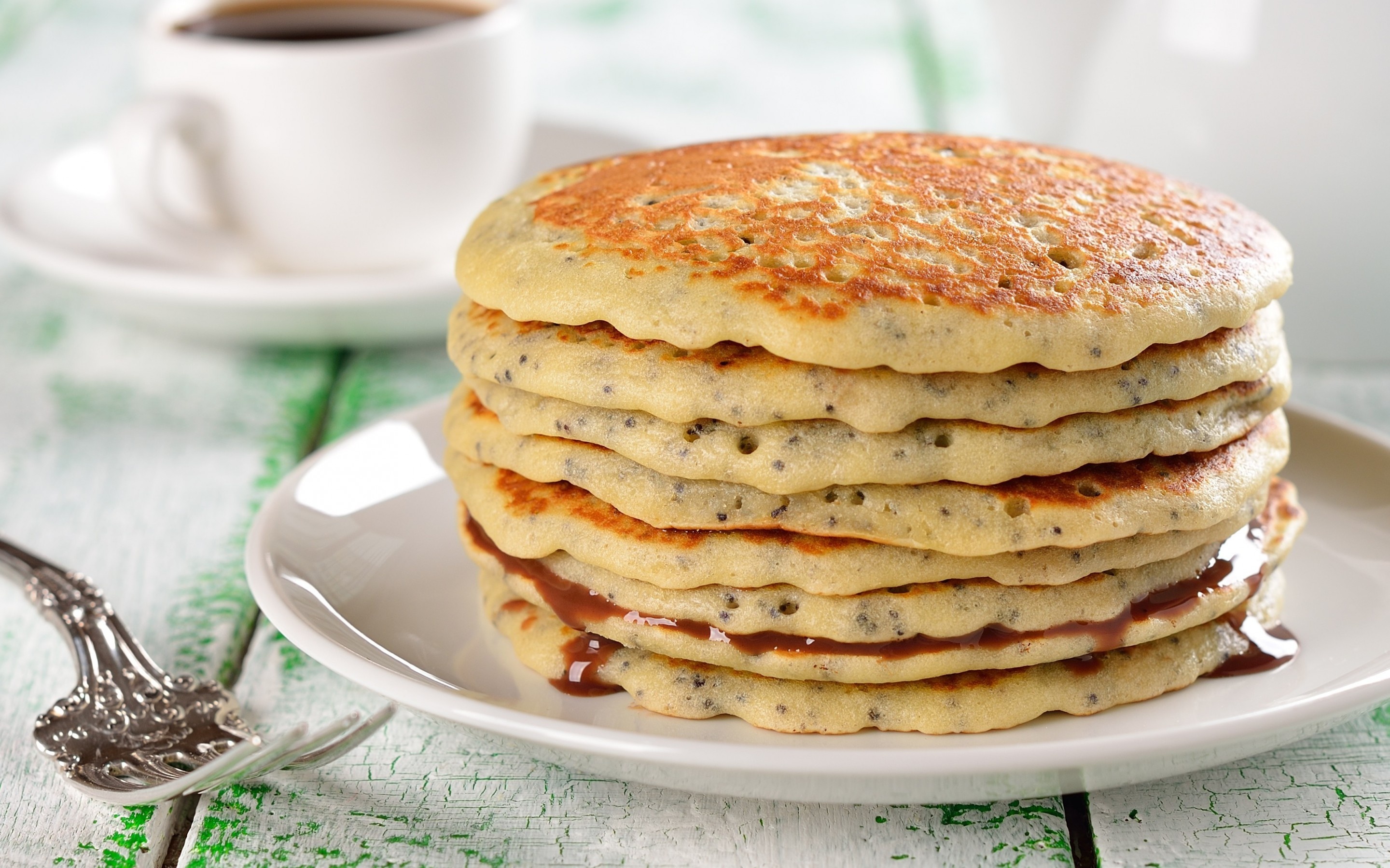 Close-up shot, Pancake perfection, Crispy edges, Delicious comfort food, 2880x1800 HD Desktop