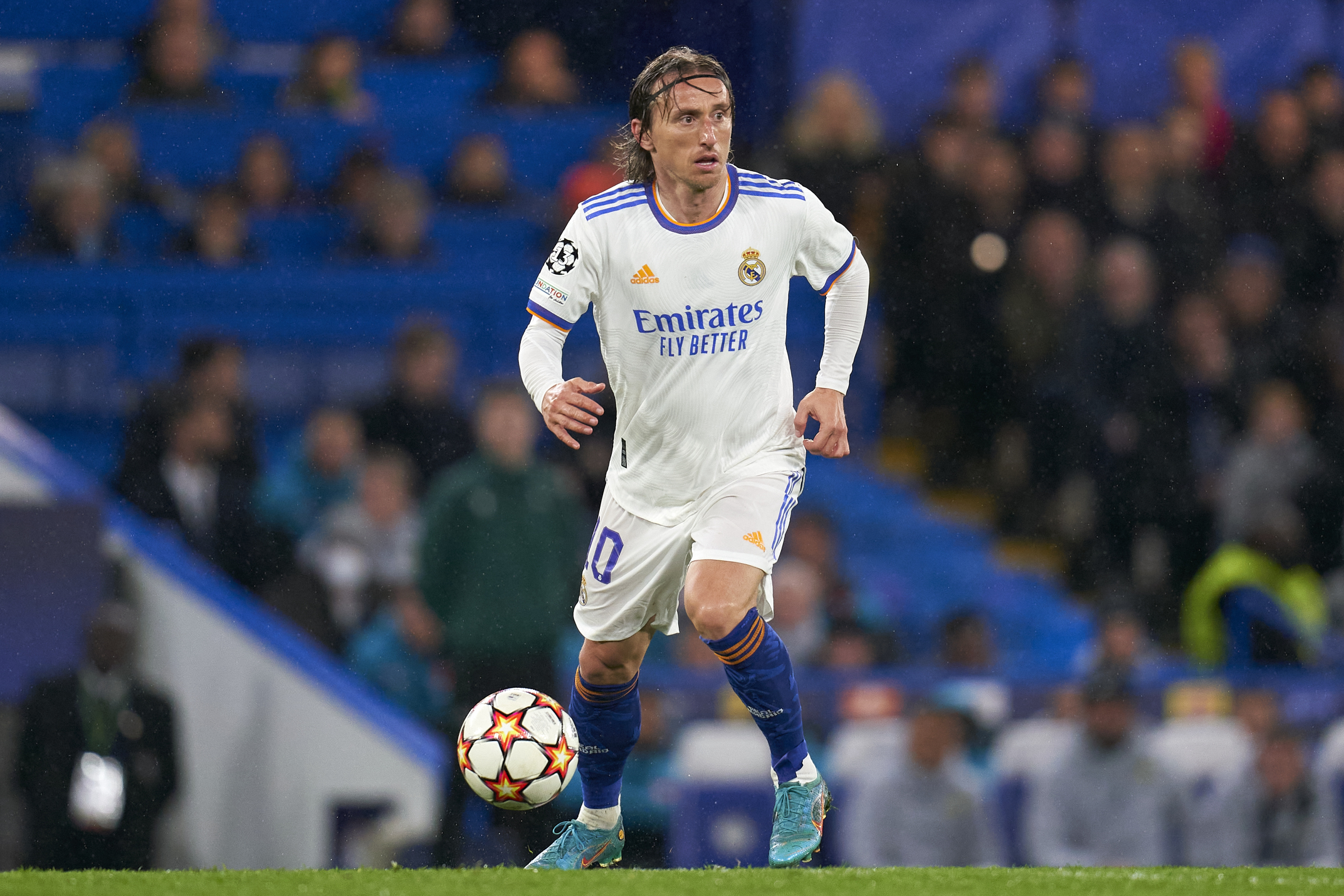 Luka Modric, Real Madrid kit, Champions League match ball, HD Desktop wallpaper