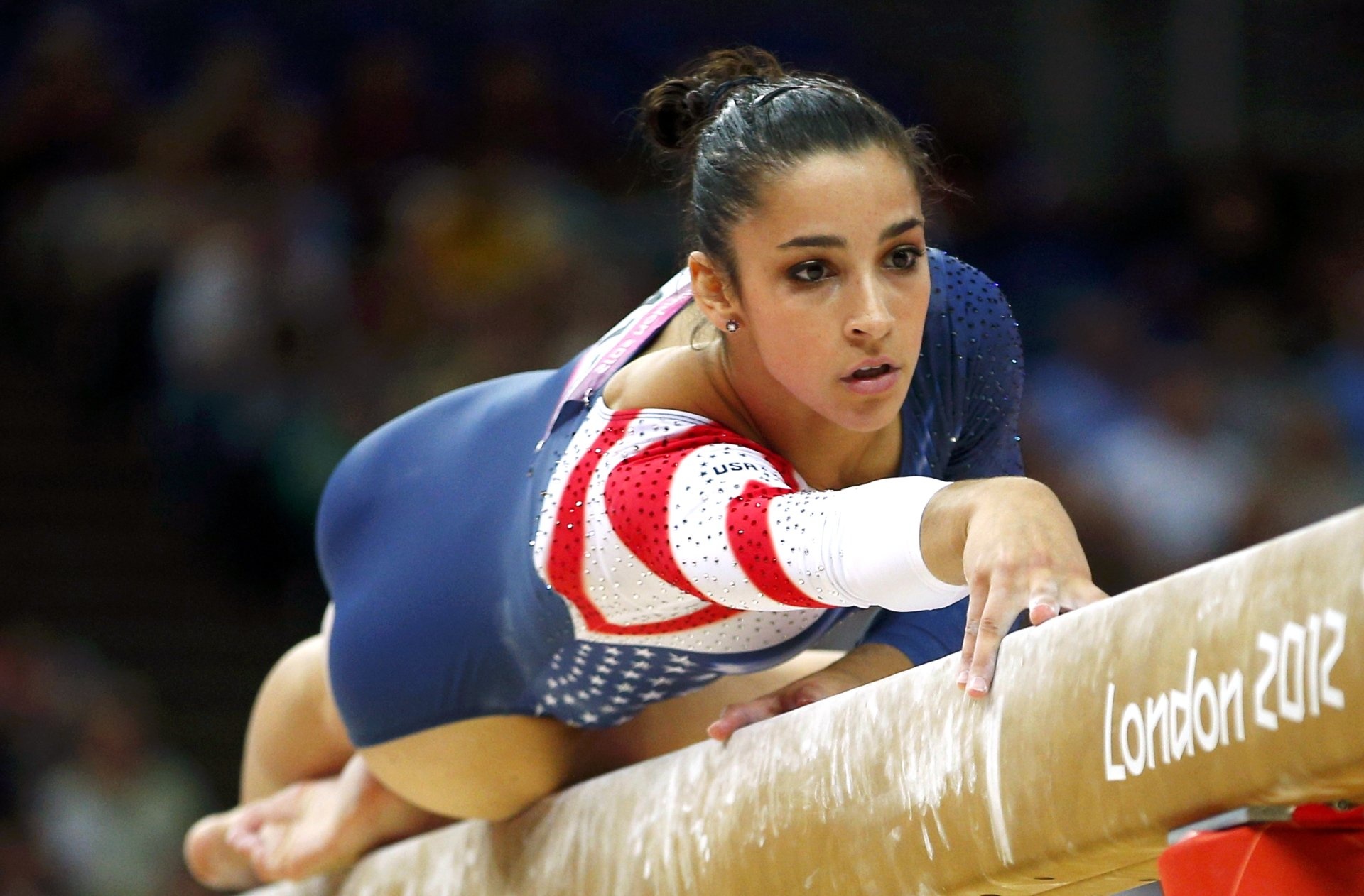 Alexandra Rose Raisman, Balance Beam Wallpaper, 1920x1270 HD Desktop