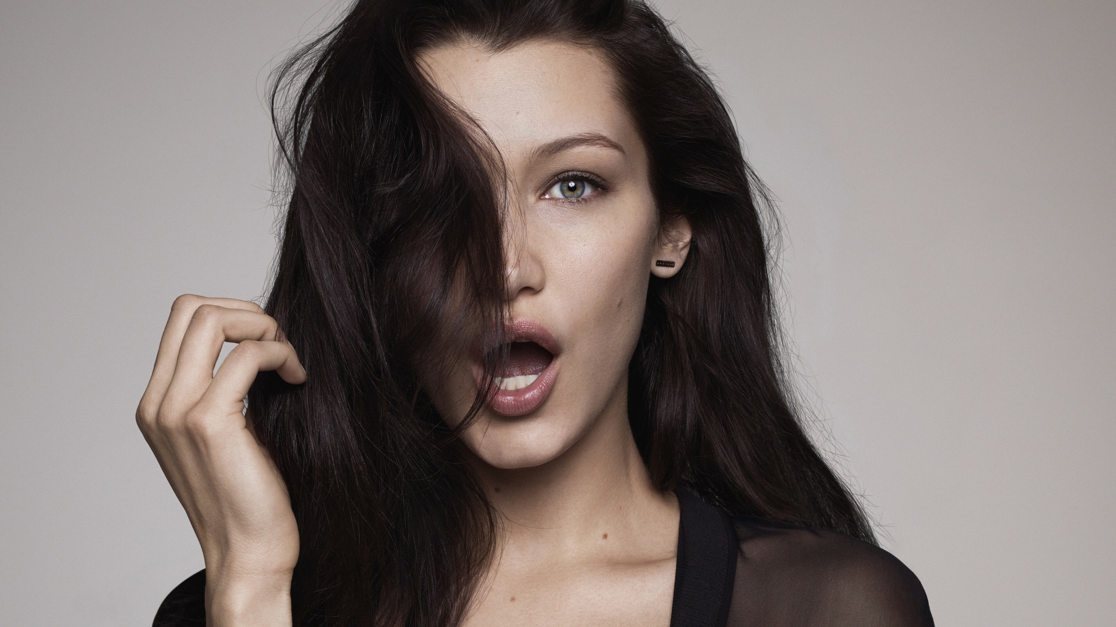 Bella Hadid, Beauty in 4K, Mesmerizing girls wallpapers, Page 2, 3840x2160 4K Desktop