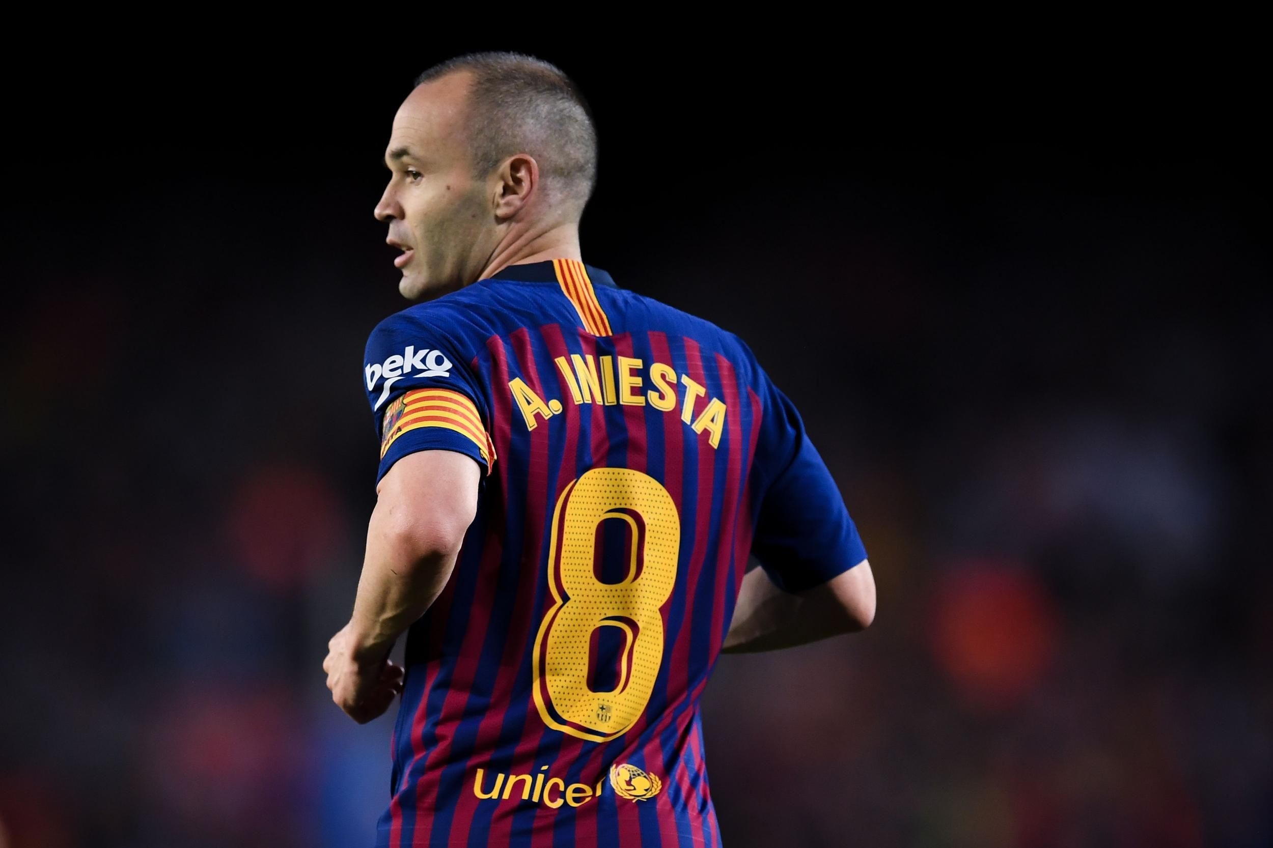 FC Barcelona, Iniesta Wallpaper, 2500x1670 HD Desktop