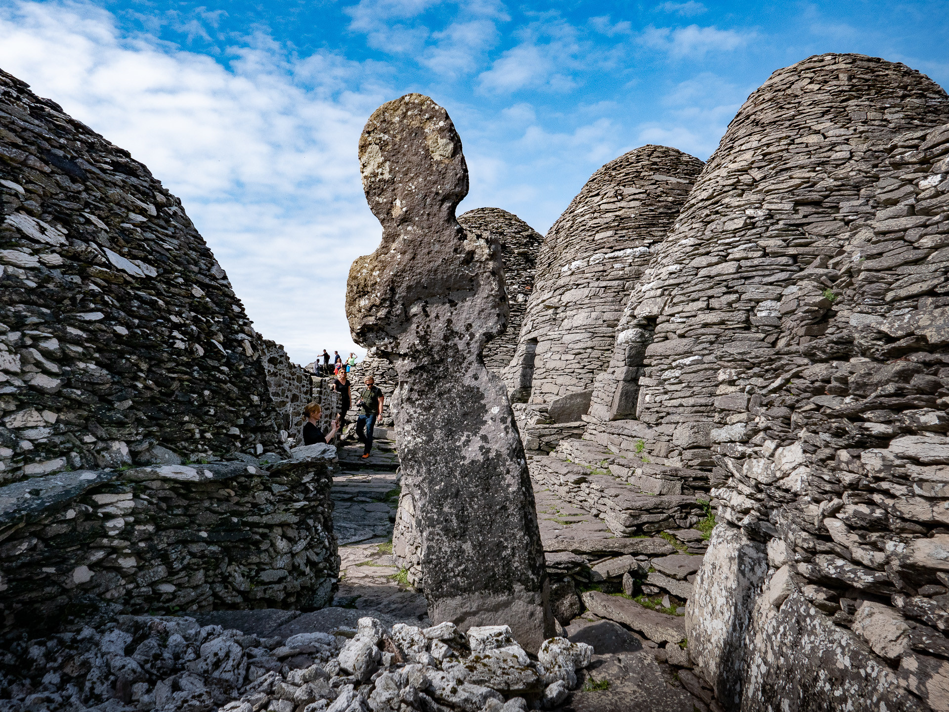Skellig Michael, Heilreisen island, Irish charm, Enchanting experience, 1920x1440 HD Desktop