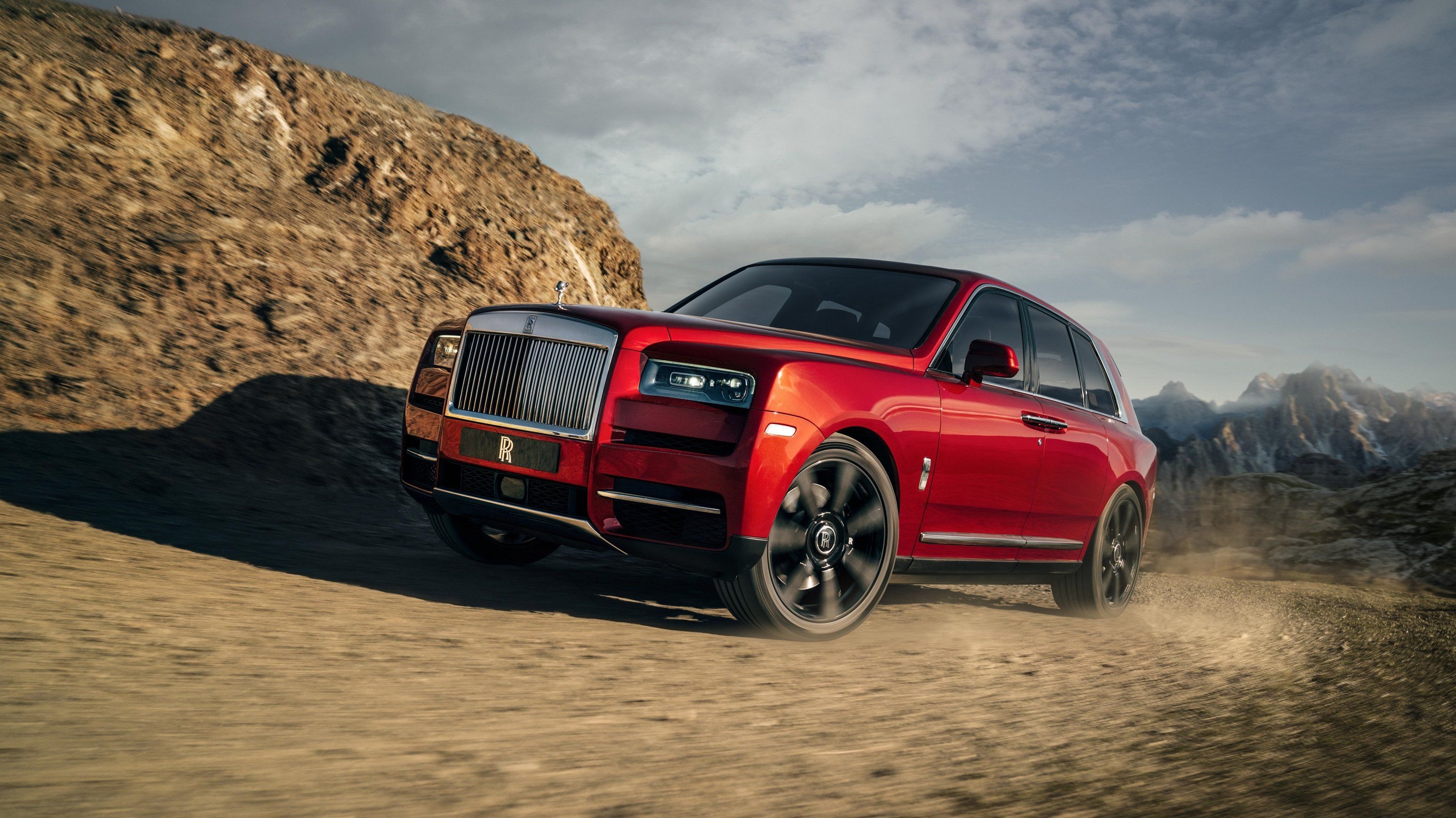 Rolls-Royce Cullinan, High-end luxury, Elite vehicle, Sophisticated design, 3000x1690 HD Desktop