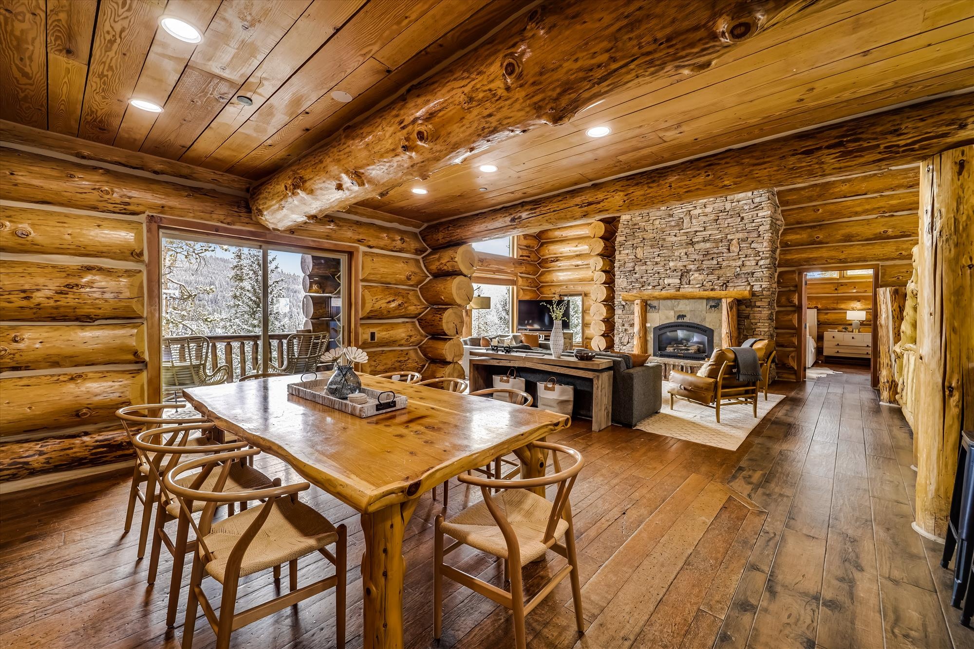 Modern Log Cabin | Booking | Breckenridge Vacation Lodging \u0026 Rentals | VisitBreck 2000x1340