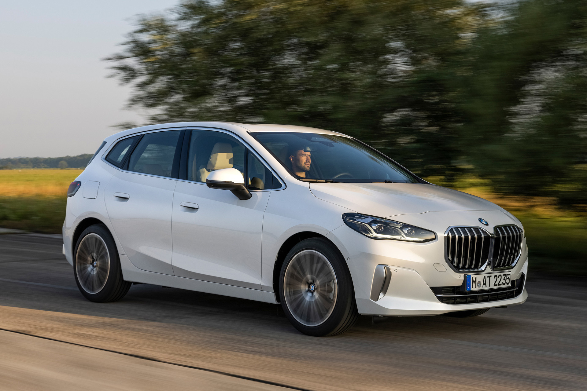 BMW, Active Tourer, Automotive, Debut, Techzle, 1920x1280 HD Desktop