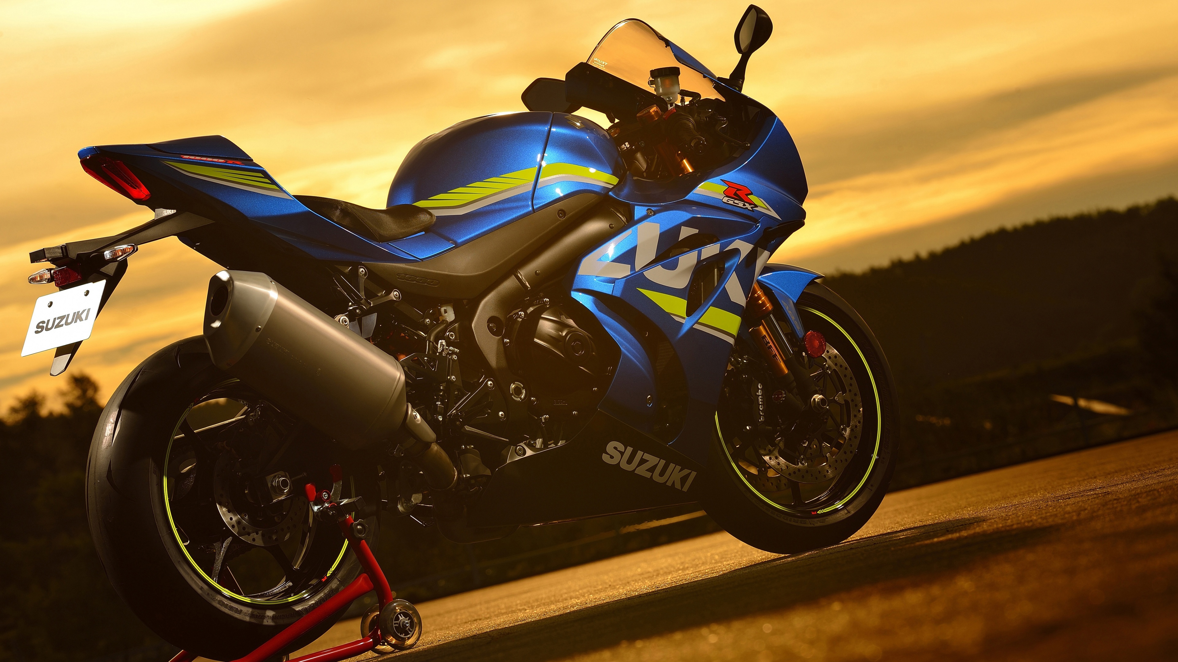 Suzuki GSX-R1000R, Wallpaper 4k, Speed demon, Impressive bike, 3840x2160 4K Desktop