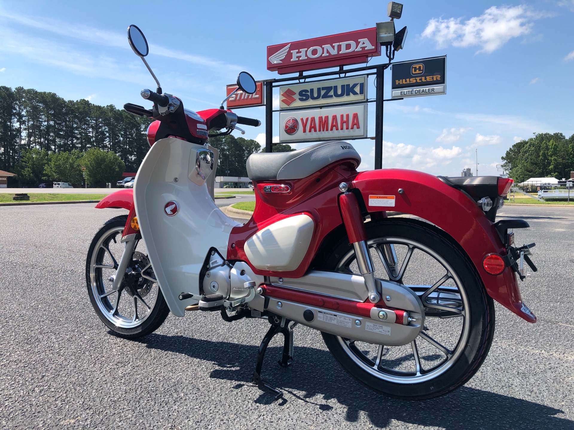 Honda Super Cub, 2021 release, ABS technology, Motorcycle perfection, 1920x1440 HD Desktop