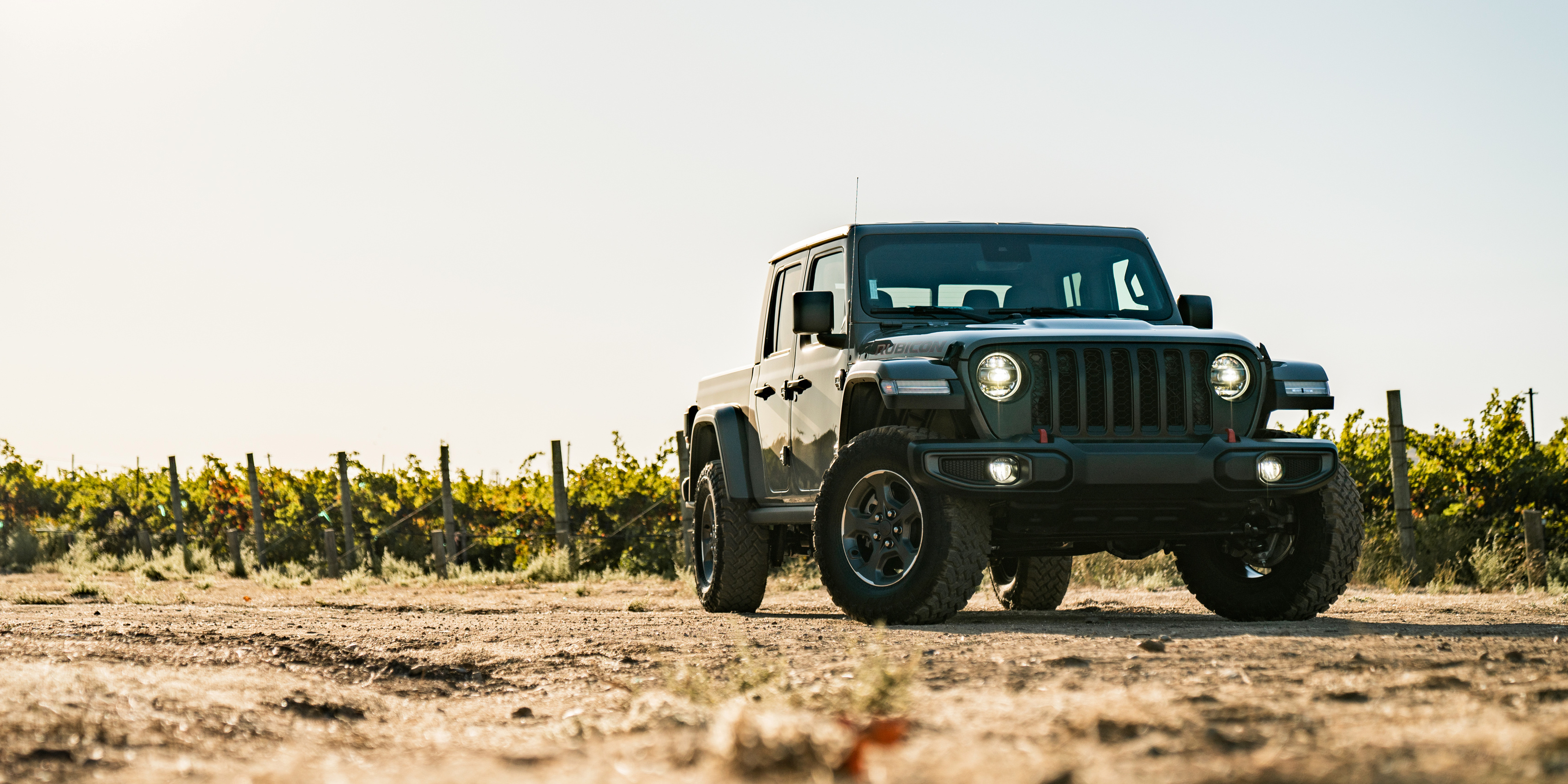 Gladiator II (JT), Jeep Gladiator Wallpaper, 3400x1700 Dual Screen Desktop