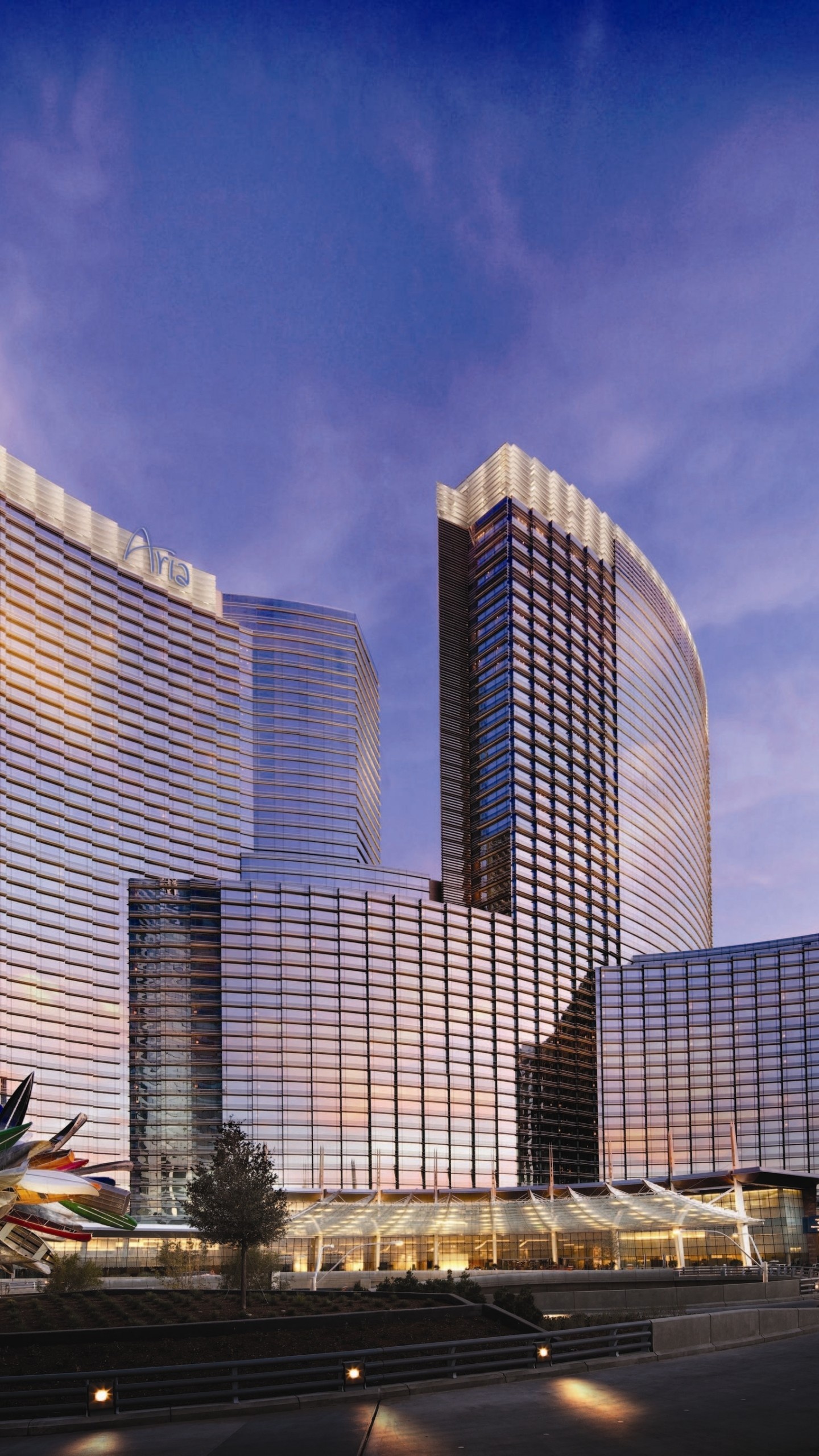 Aria hotel in twilight, Vegas skyline at dusk, Stunning architecture, Vacation vibes, 1440x2560 HD Phone