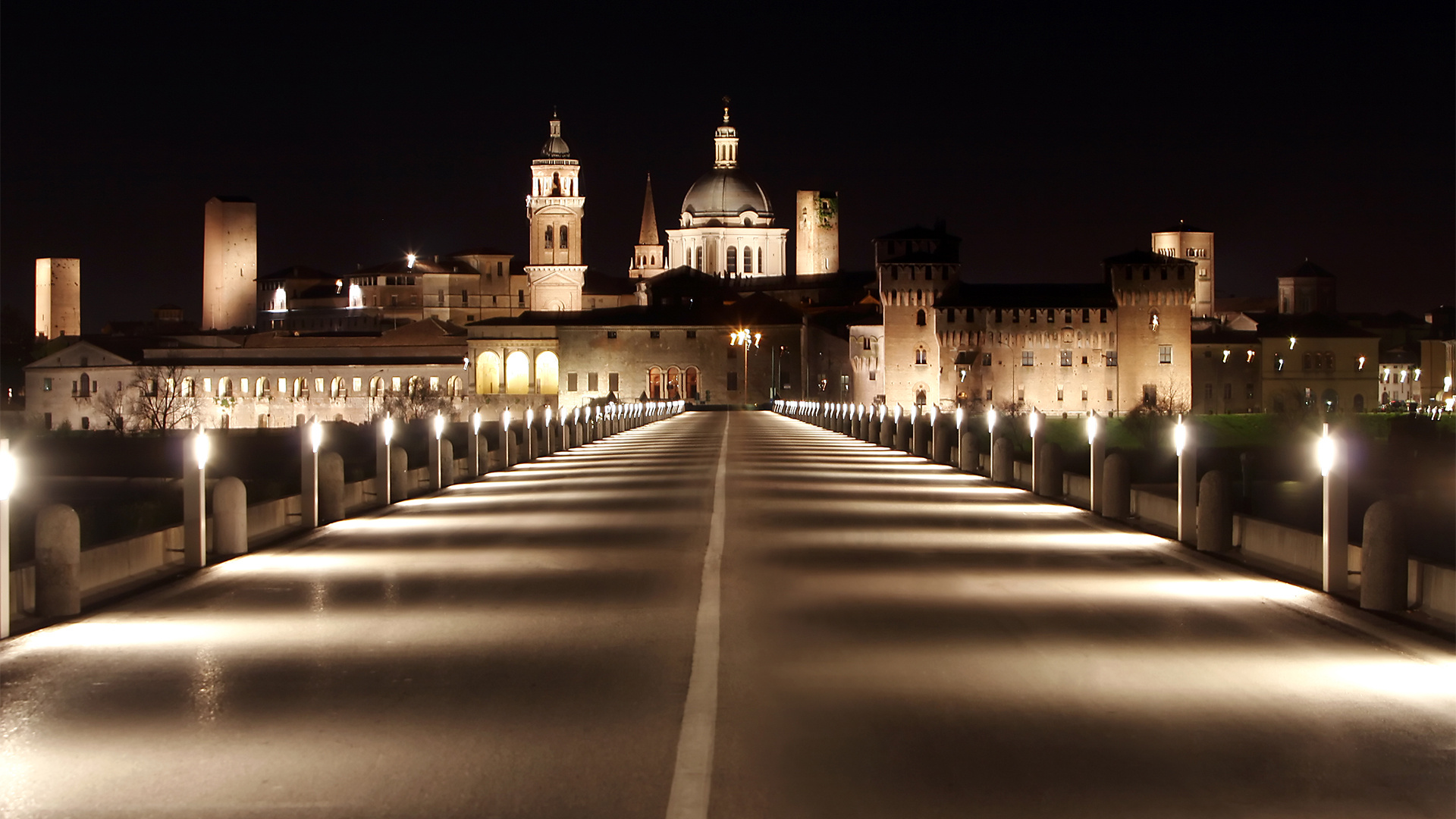 Mantova hotel, Historic city, Italian charm, Cultural exploration, 1920x1080 Full HD Desktop