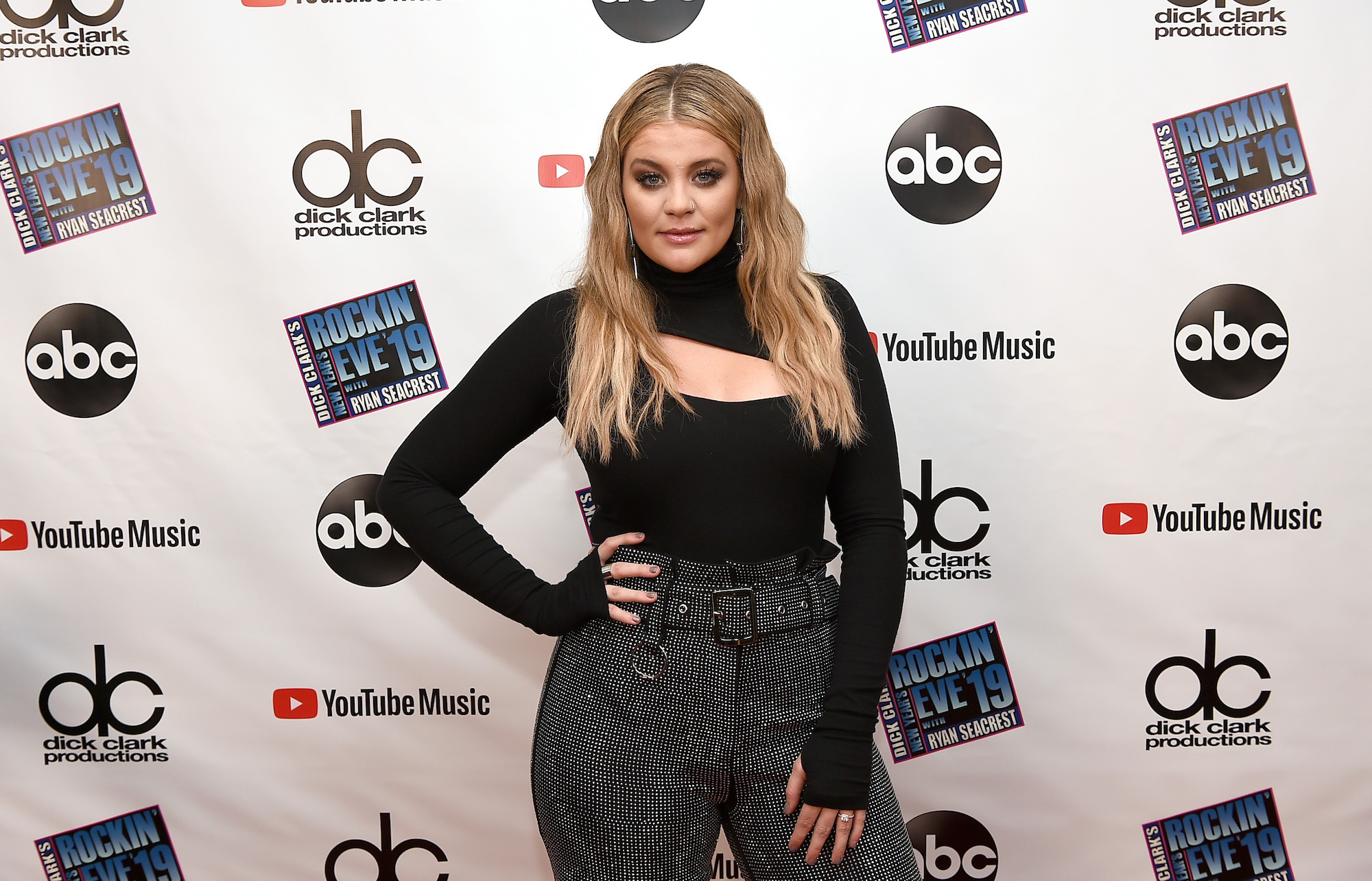 Lauren Alaina's Fitness Journey Helped Her Recovery From Bulimia 2000x1290