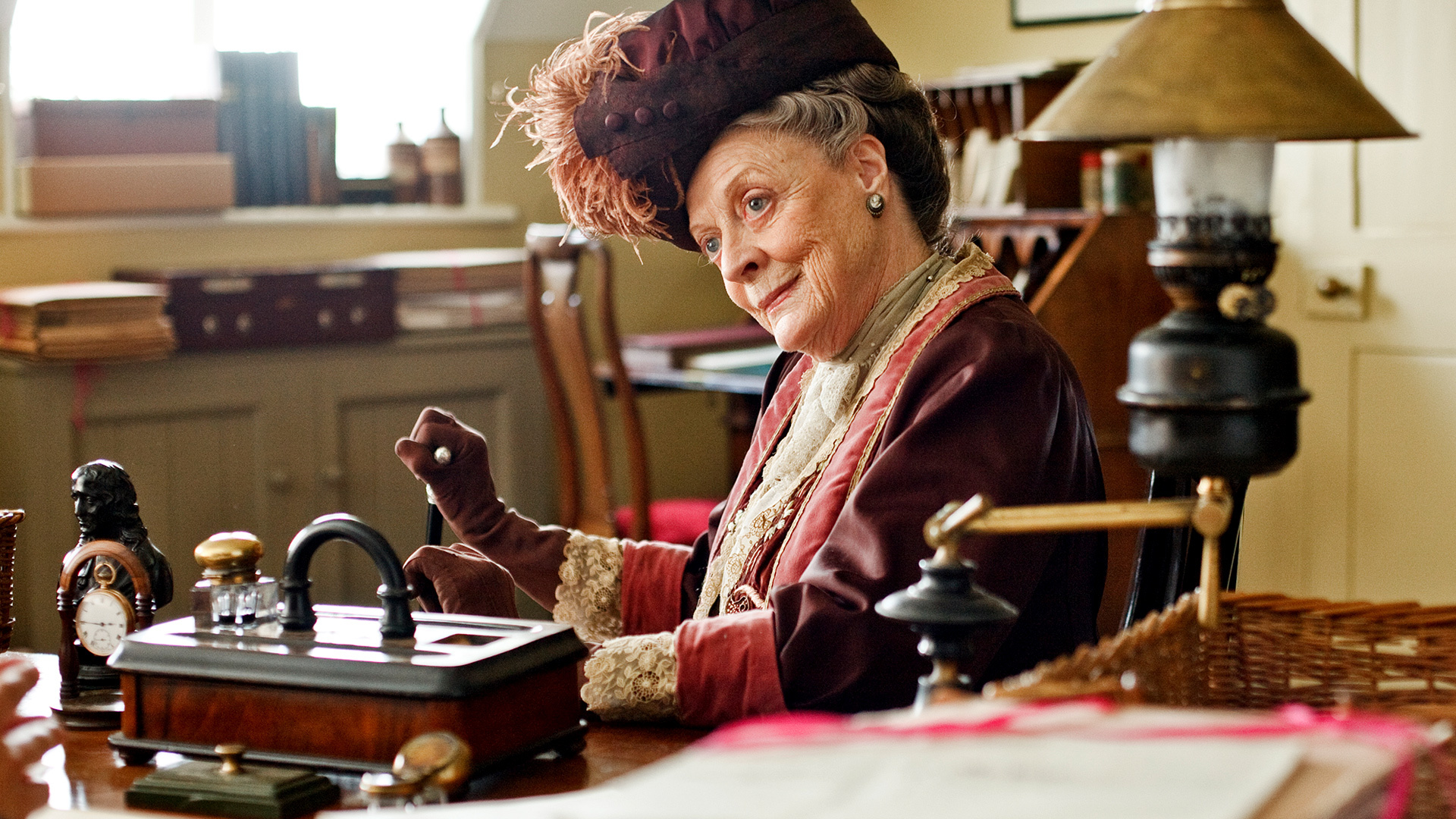 Maggie Smith, Downton Abbey, Iconic actress, Memorable performances, 1920x1080 Full HD Desktop