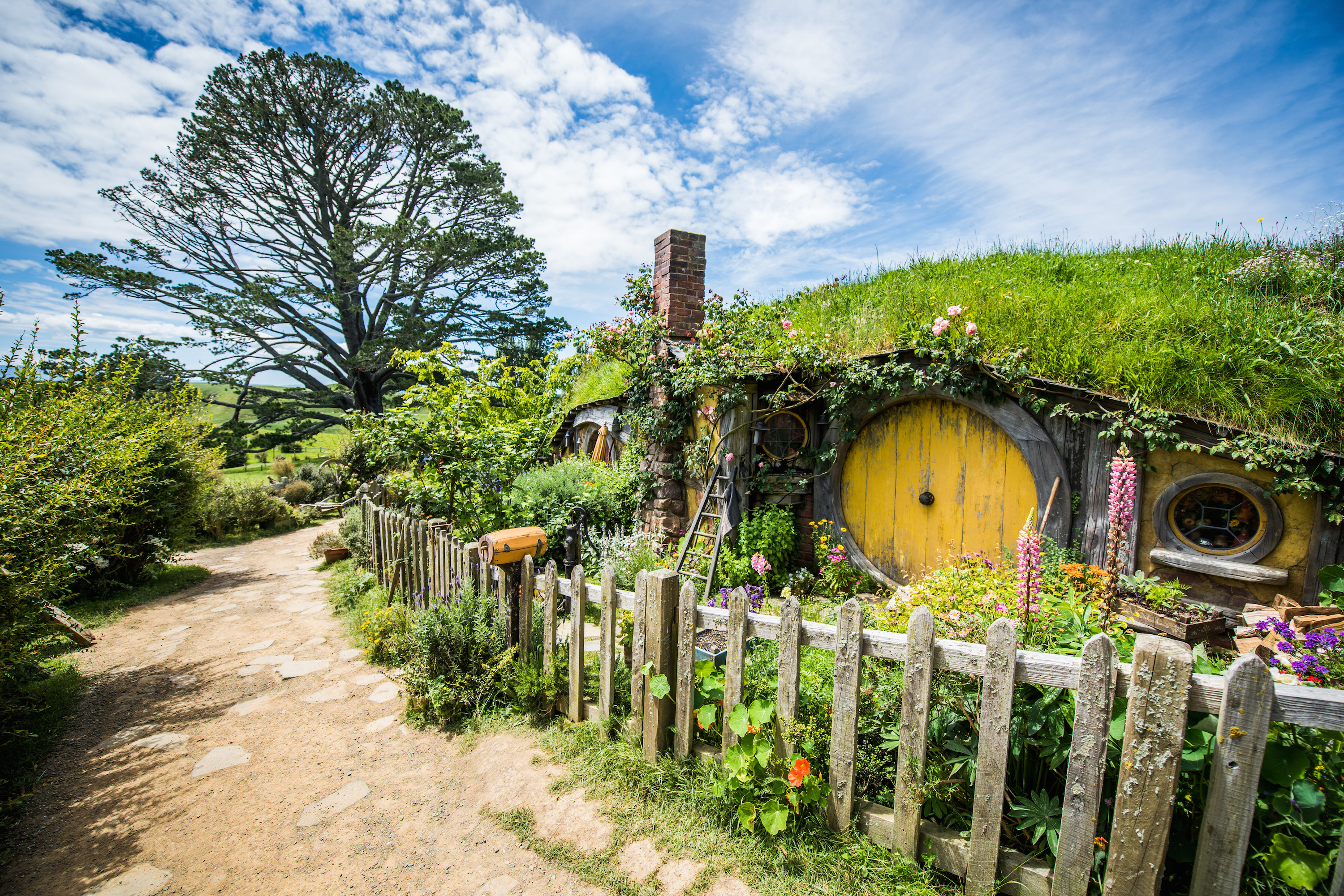 Hobbiton wallpapers, Man-made marvel, 4K pictures, Wallpaper 2019, 3000x2010 HD Desktop