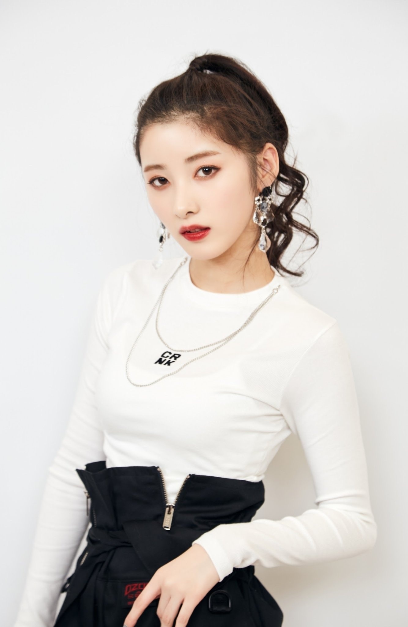 Yuki, Purple Kiss, We Heart It, K-pop inspiration, 1340x2050 HD Phone