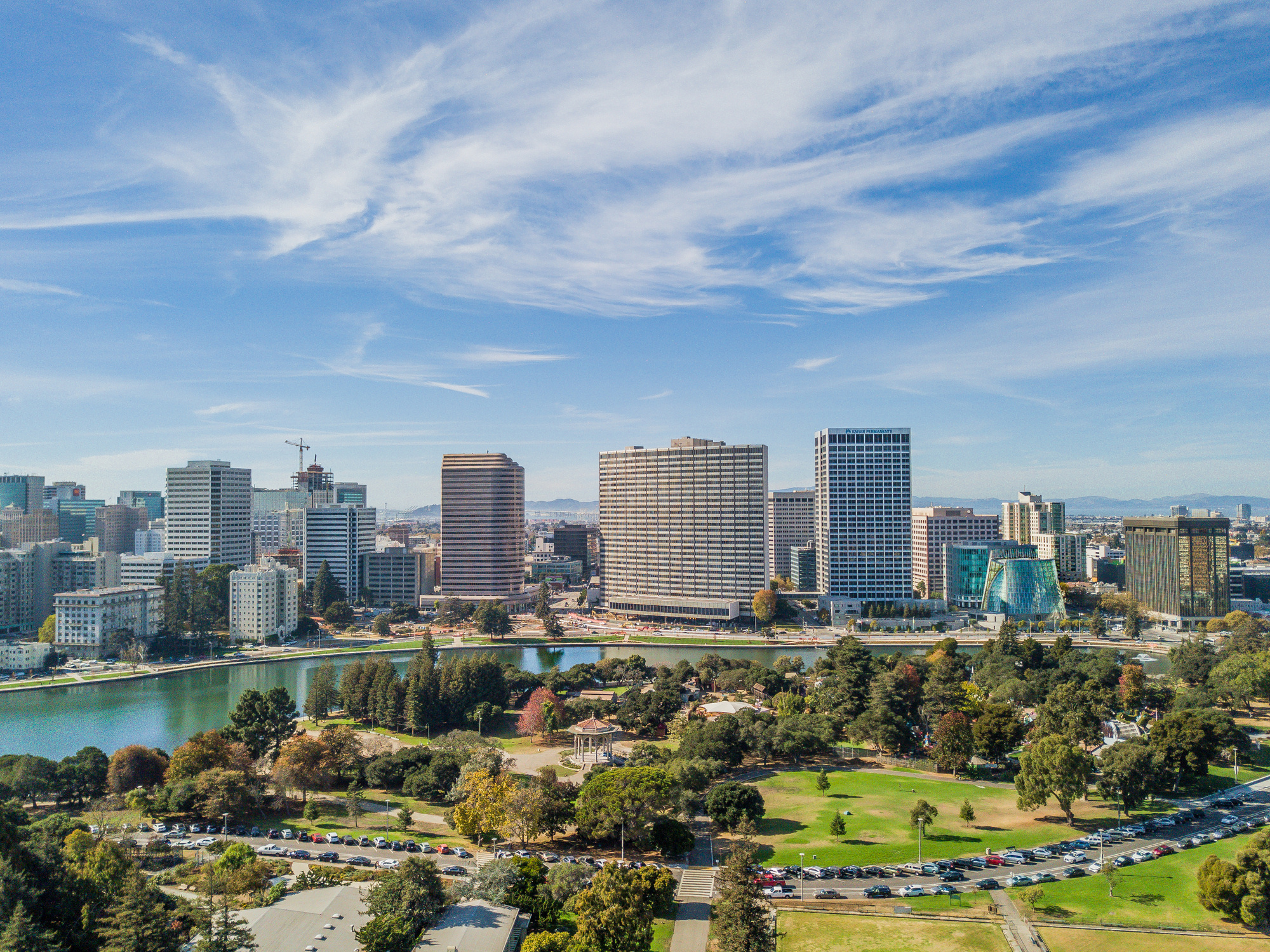 Oakland Skyline, Travel, Points and miles, Nerdwallet, 2000x1500 HD Desktop