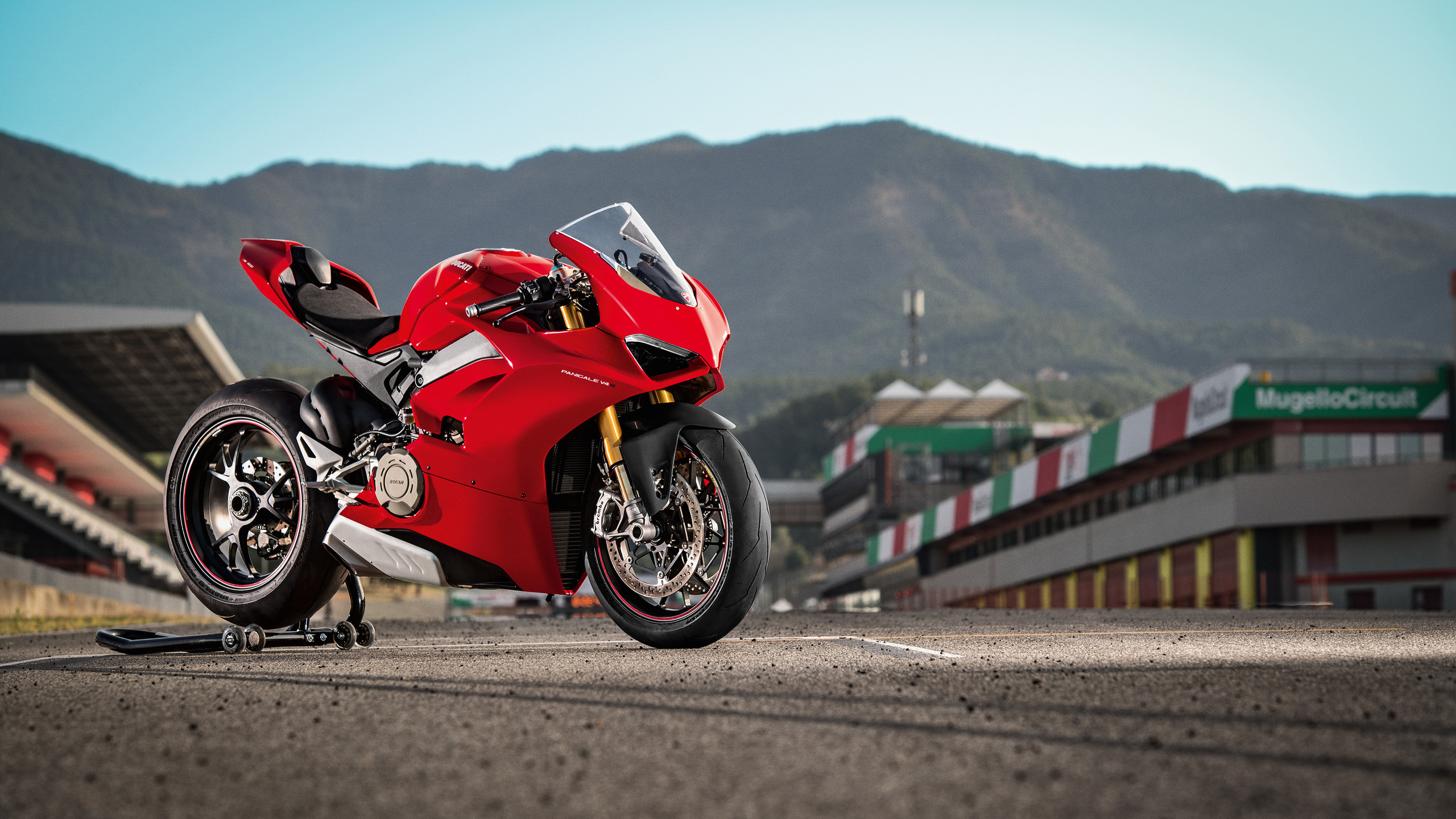 Mugello Circuit, Ducati Panigale V4 Wallpaper, 2560x1440 HD Desktop