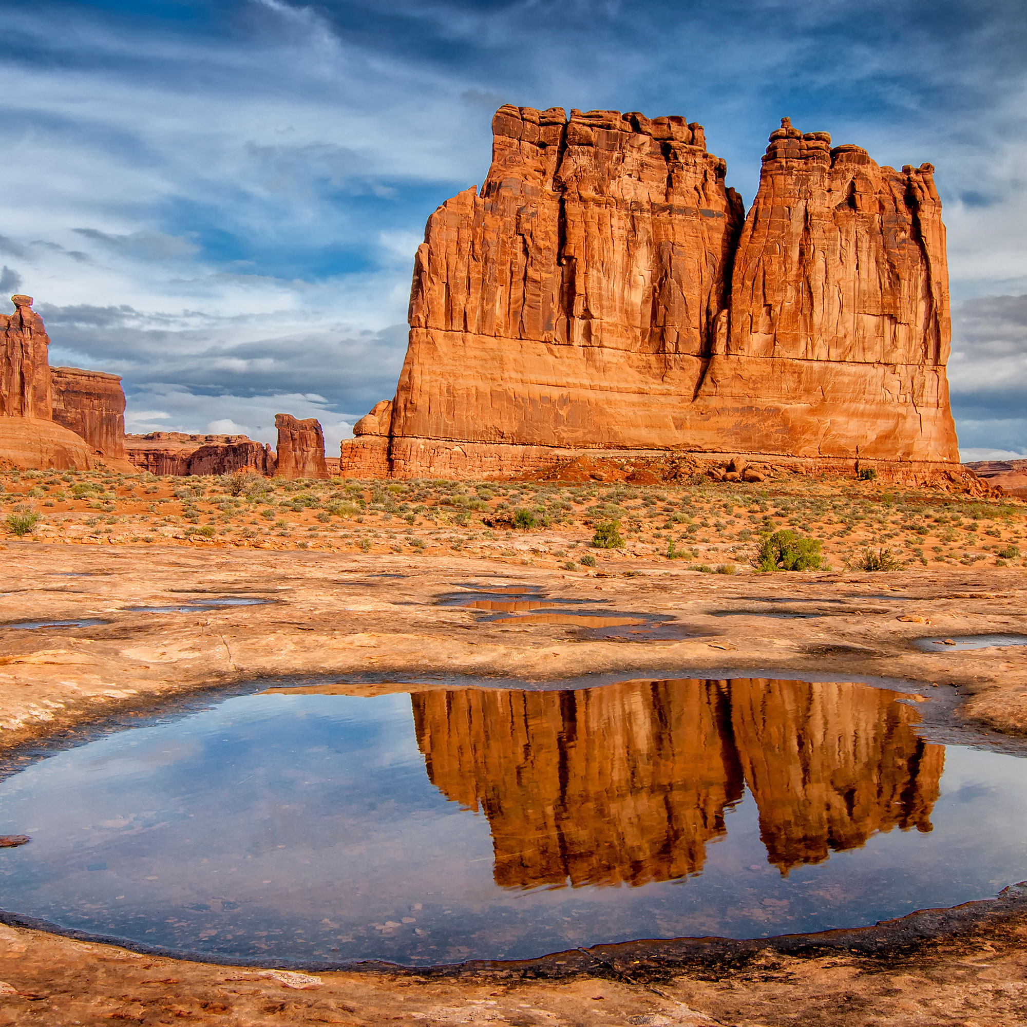 Must-see locations, Iconic arches, Popular viewpoints, Landmark attractions, 2000x2000 HD Phone