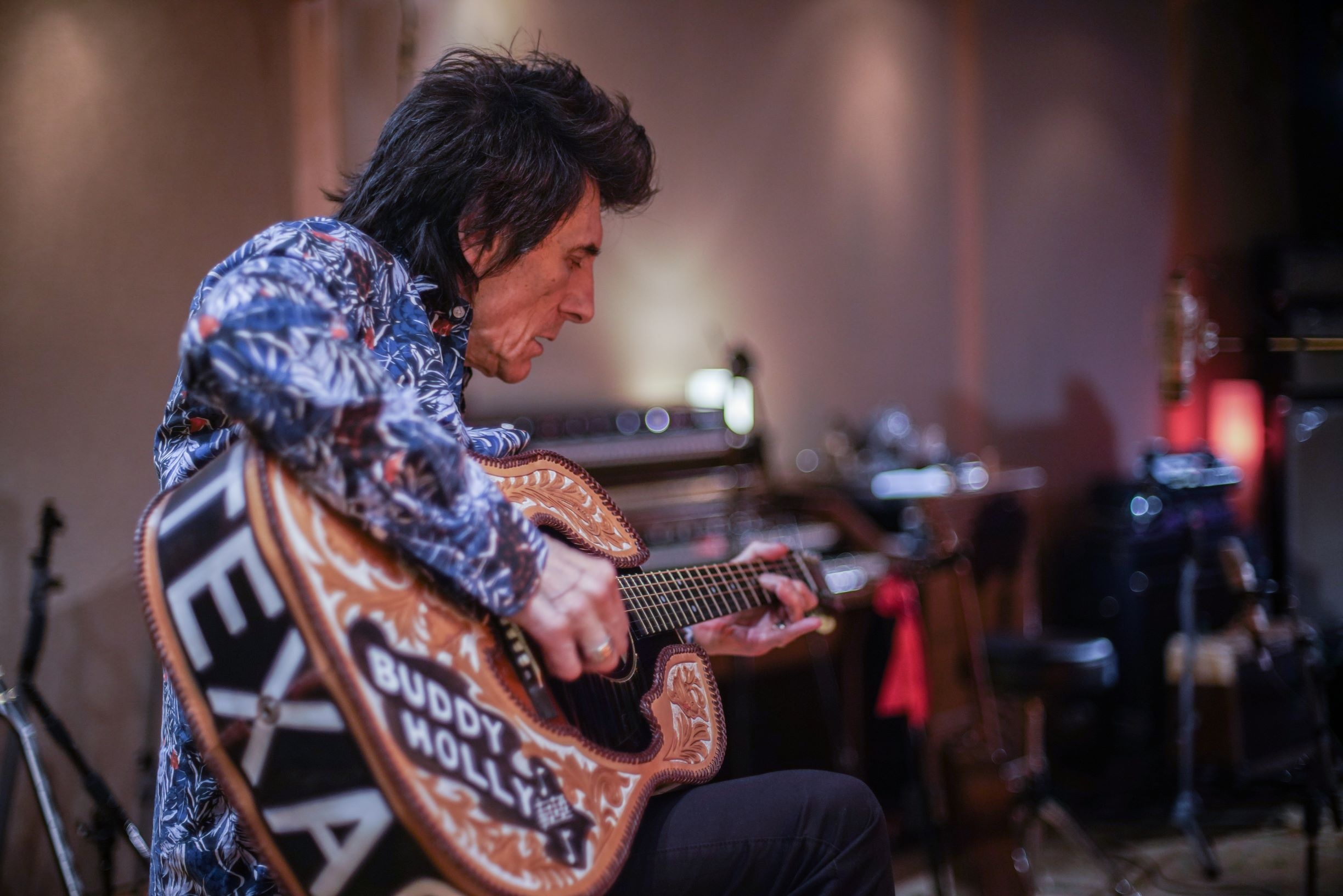 Ronnie Wood, Dancing Ledge feature, Tough times blogging, Life's experiences, 2450x1640 HD Desktop