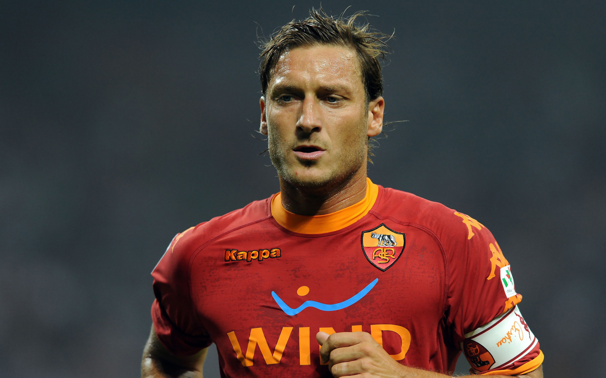 Francesco Totti, Football wallpapers, Soccer icon, Italian hero, 2560x1600 HD Desktop