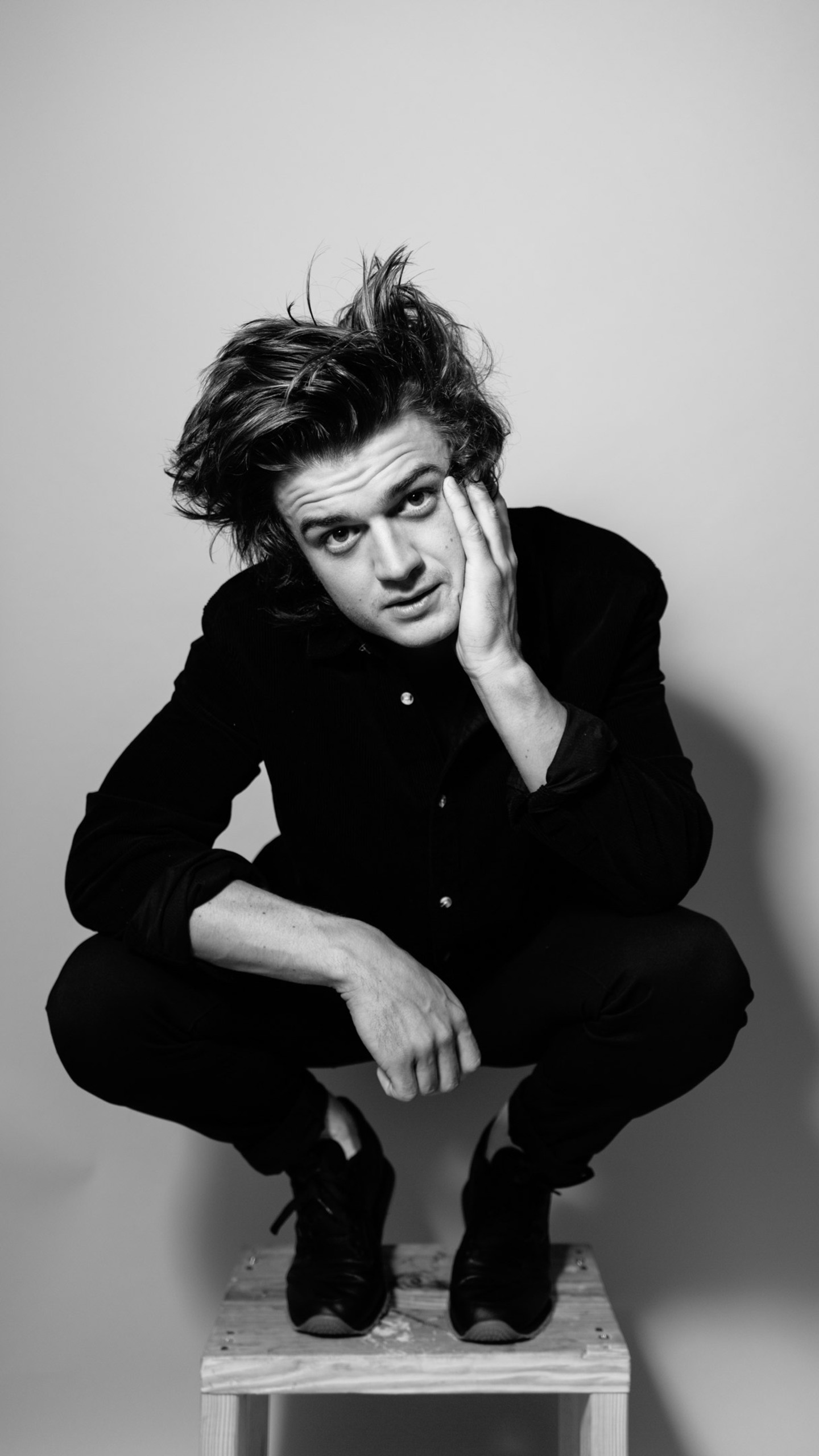 Joe Keery, Steve Harrington, Samsung Galaxy S6, Google Pixel XL, 1440x2560 HD Phone