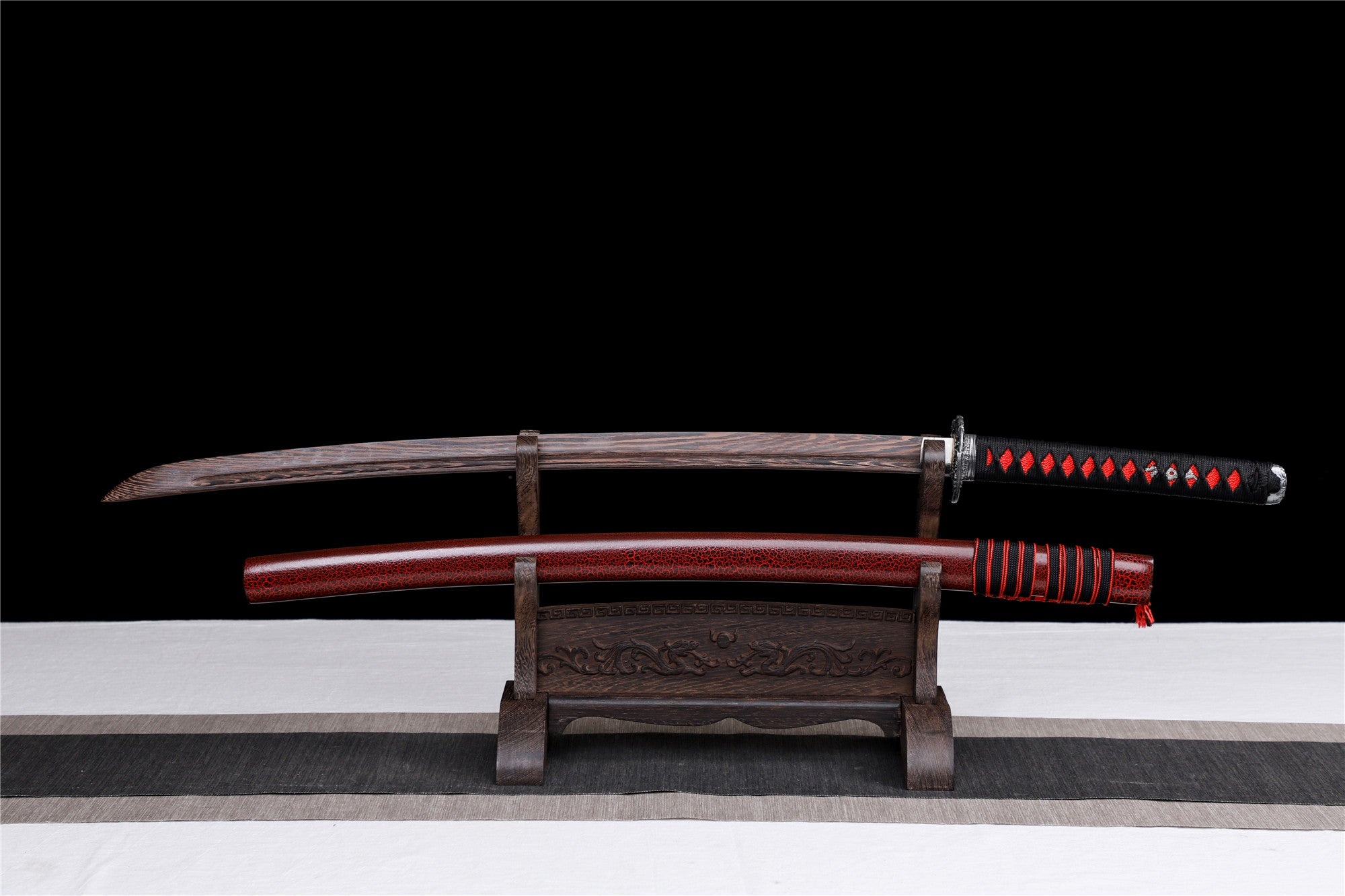 Japanese katana sword, Red lacquered saya scabbard, Carved wooden sword stand, HD Desktop wallpaper