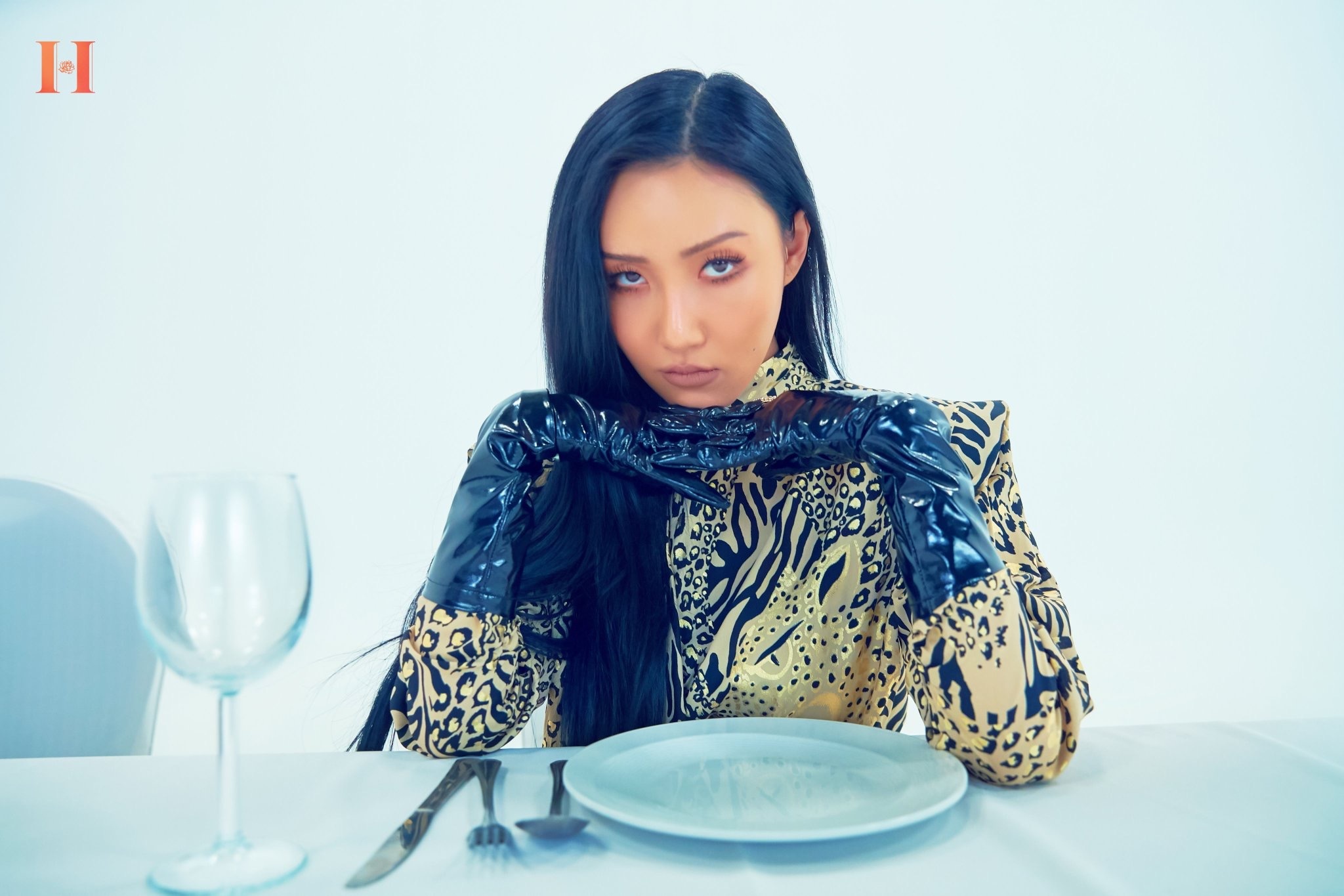 Hwasa, Solo debut teaser, Twit MV teaser, Namaste Hallyu, 2050x1370 HD Desktop