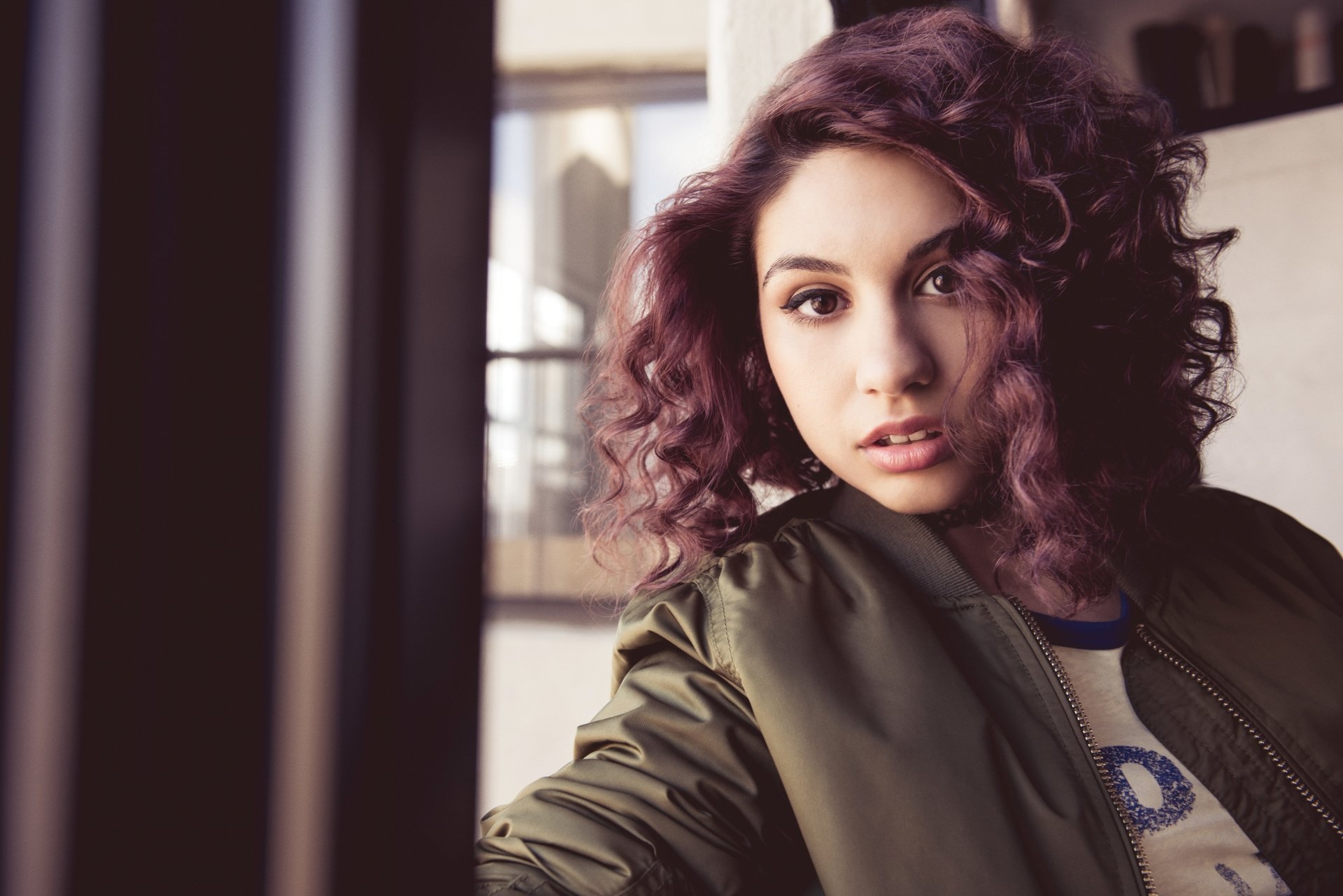 Alessia Cara, Musician, 4K wallpapers, Hintergrnde, 1920x1290 HD Desktop