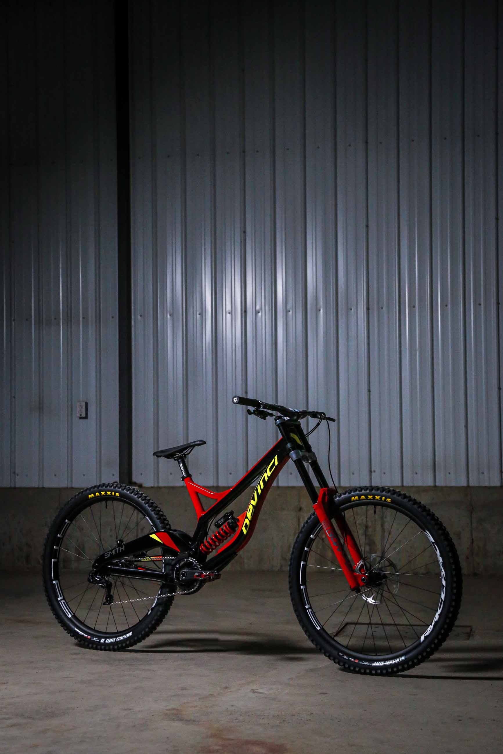 Cusco Conine Binecuvnta, Devinci Wilson 2022, Margele Merita Probabil, Custom Design, 1740x2600 HD Phone