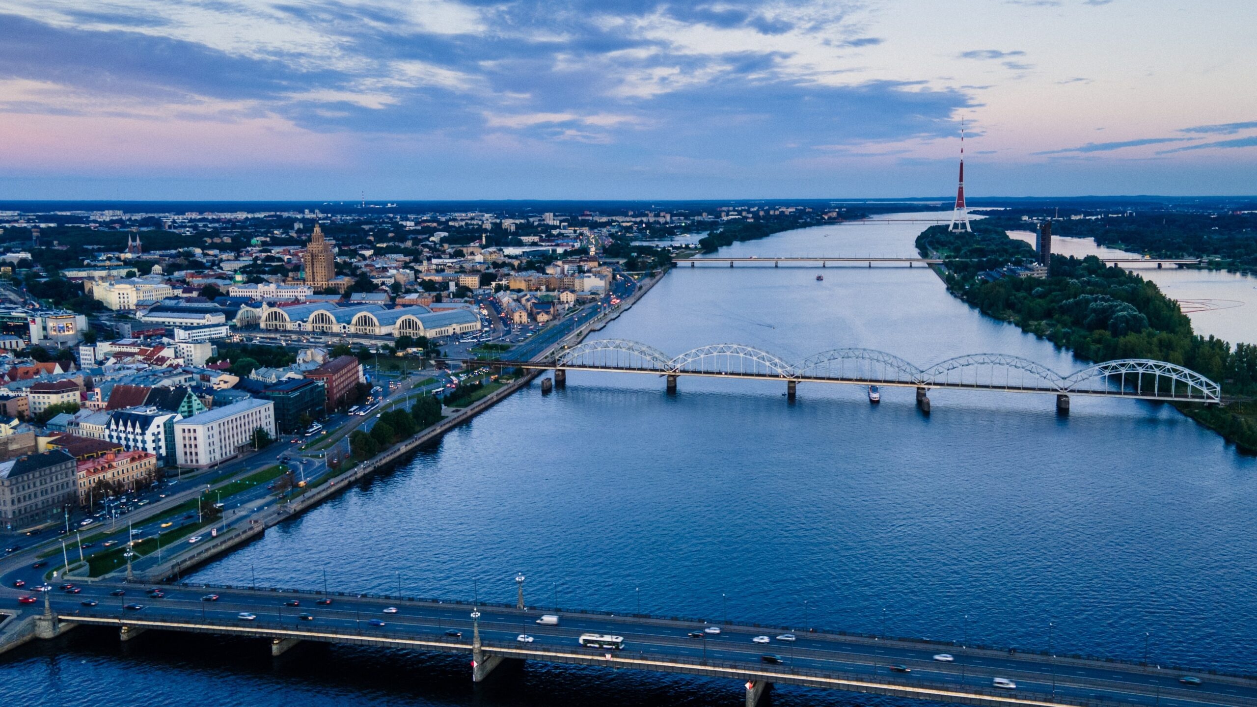 Riga, Latvia, Tax system, OECD countries, 2560x1440 HD Desktop