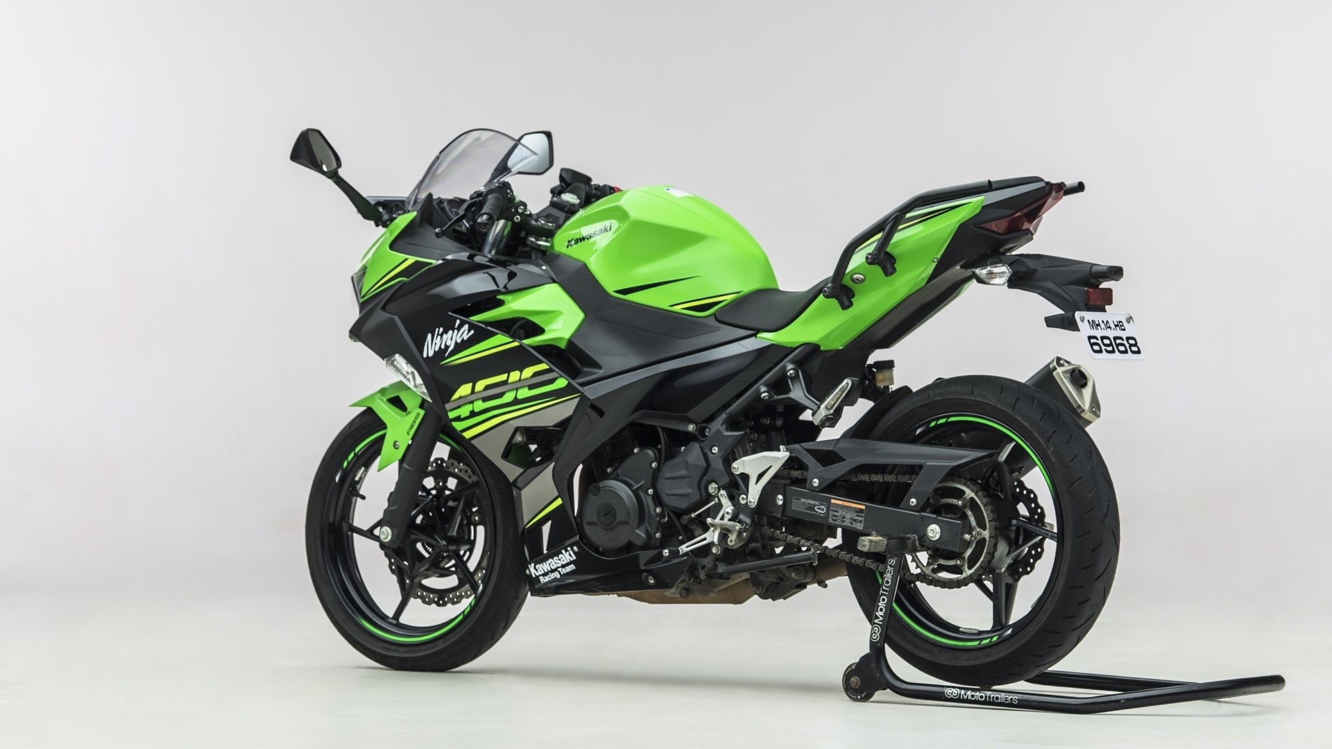 Kawasaki Ninja 400, Striking colors, India's favorite, Performance-driven, 1920x1080 Full HD Desktop