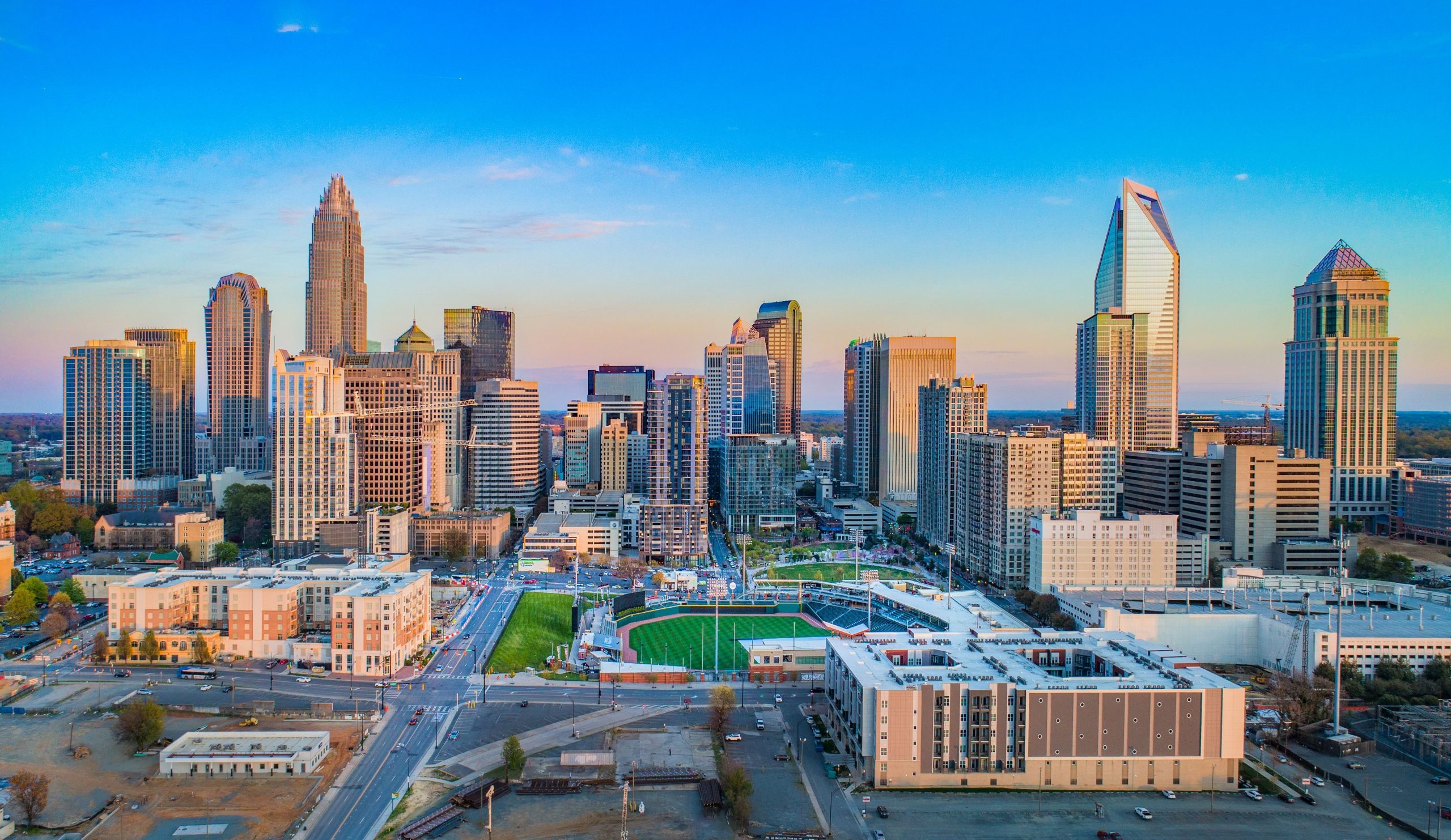 Charlotte skyline, Small business expo, 2560x1490 HD Desktop