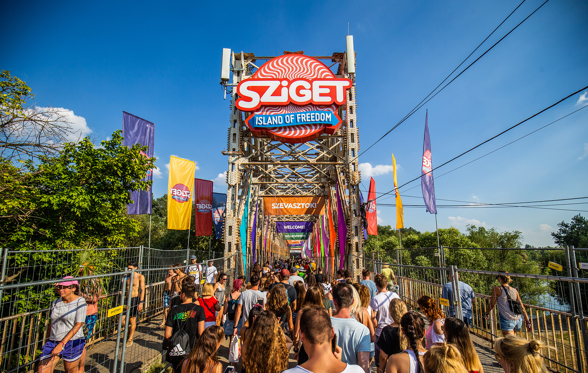 Sziget festival, Macklemore performance, Michael Kiwanuka addition, Captivating lineup, 2000x1270 HD Desktop