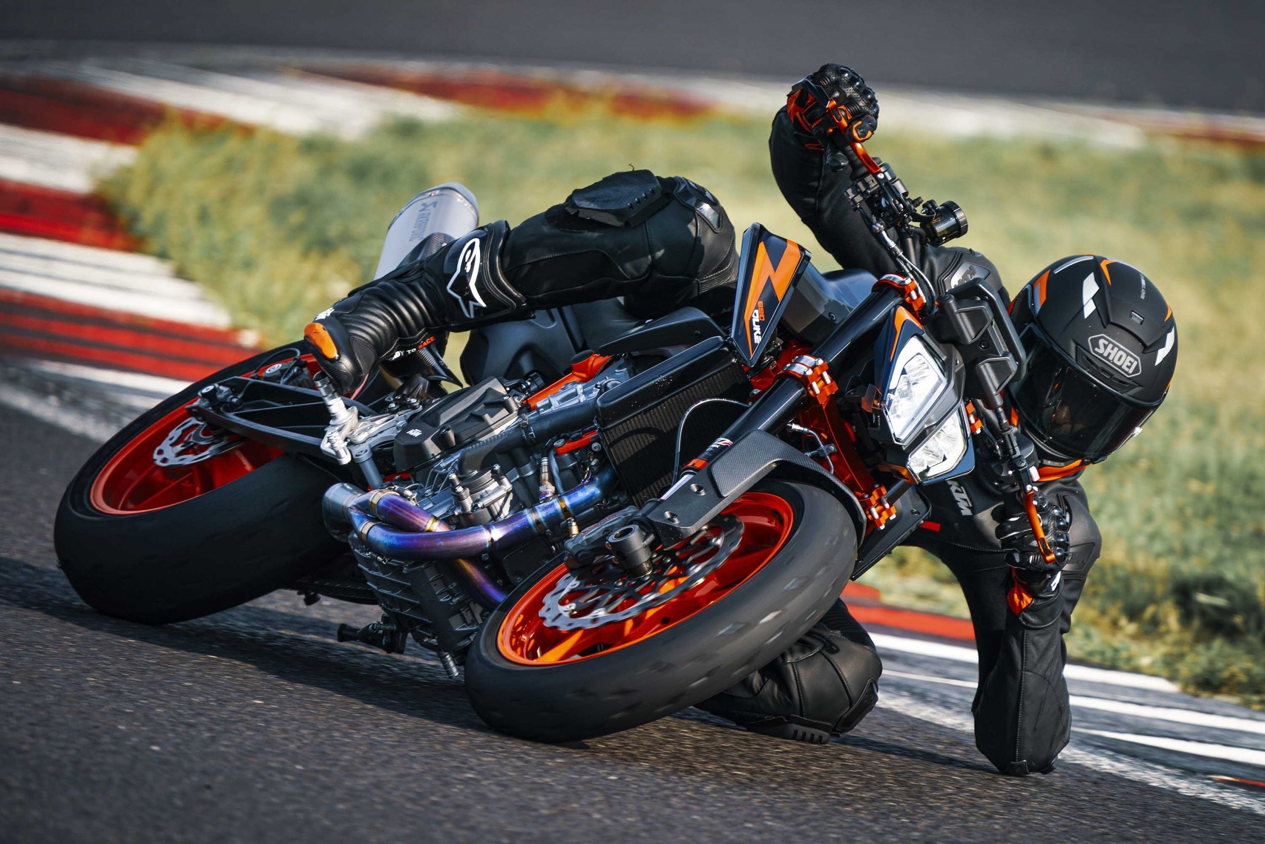 KTM 890 Duke, New graphics design, 2022 model, Performance upgrade, 2560x1710 HD Desktop